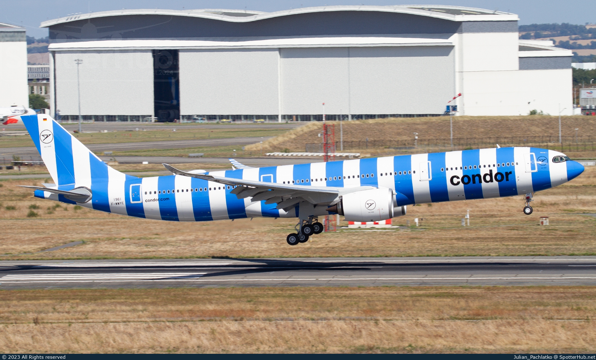 Photo of F-WWYE - Airbus A330-941 operated by Condor