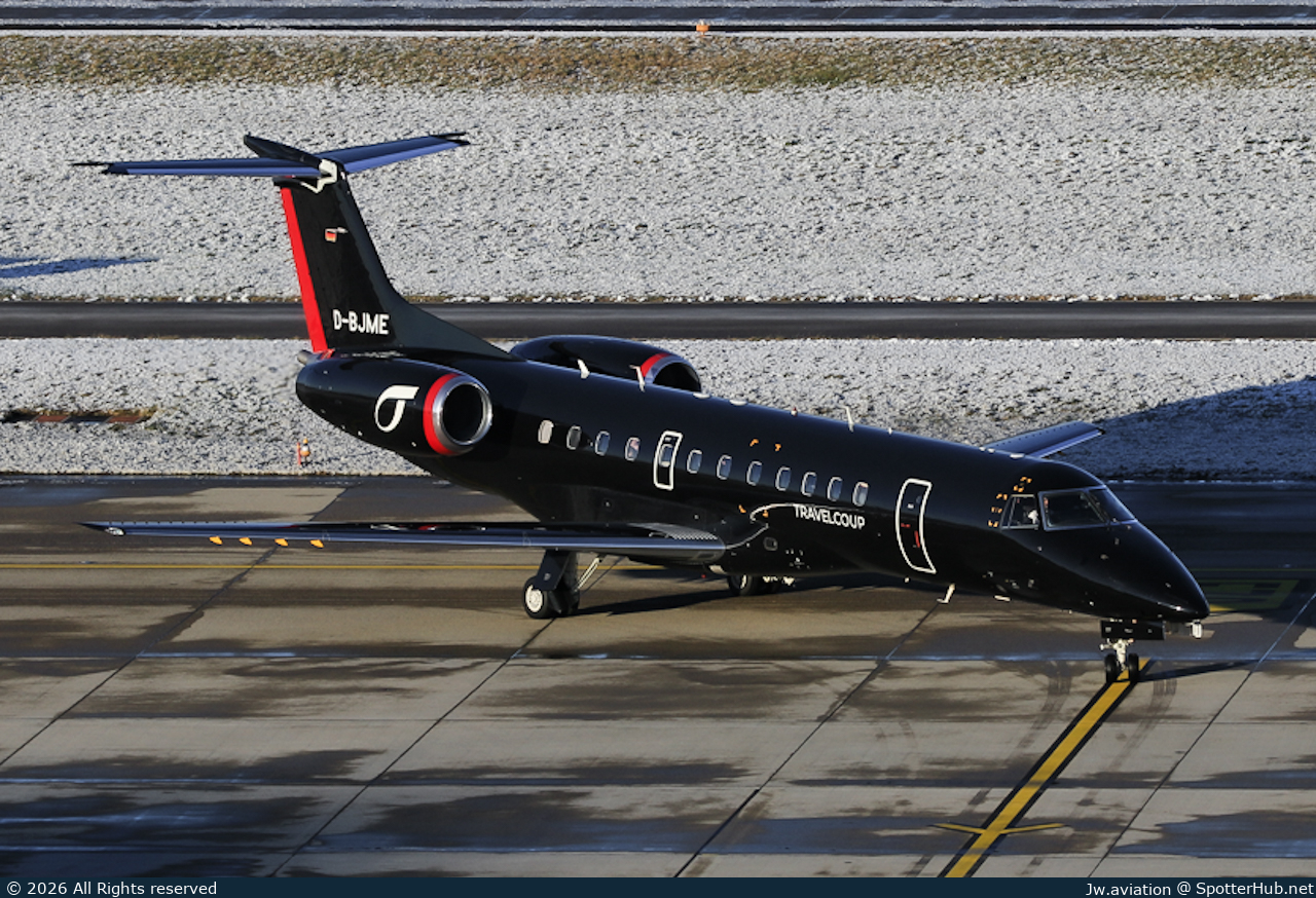 Photo of D-BJME - Embraer ERJ-135ER operated by Arcus-Air