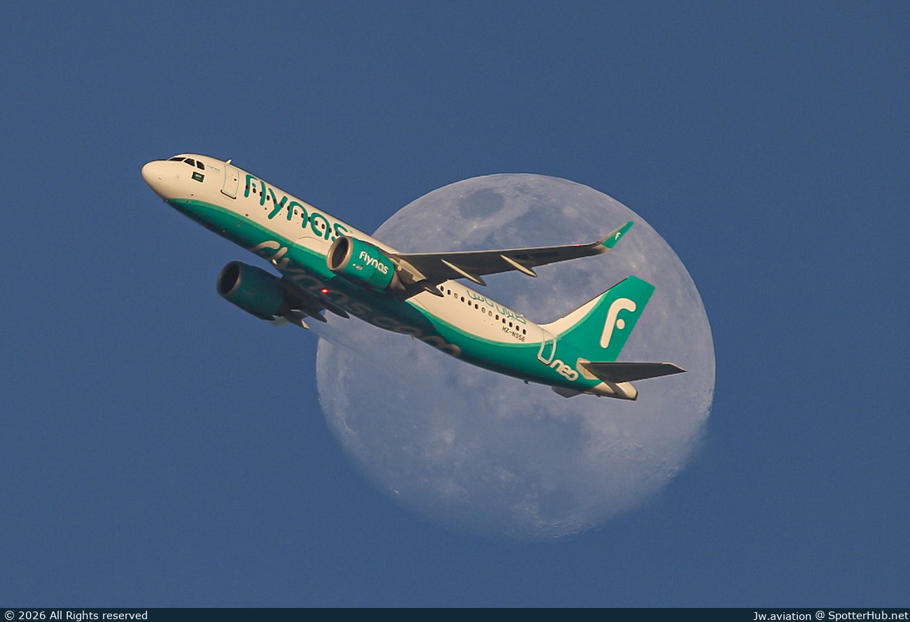 Photo of HZ-NS56 - Airbus A320-251N operated by Flynas