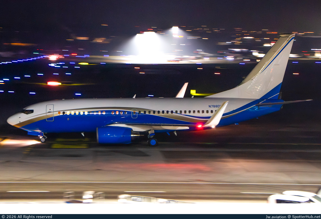 Photo of N788DP - Boeing 737-79U(BBJ) operated by DP World