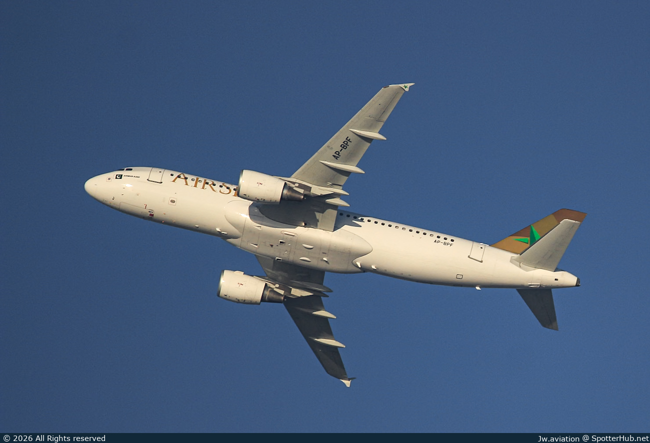 Photo of AP-BPF - Airbus A320-214 operated by AirSial