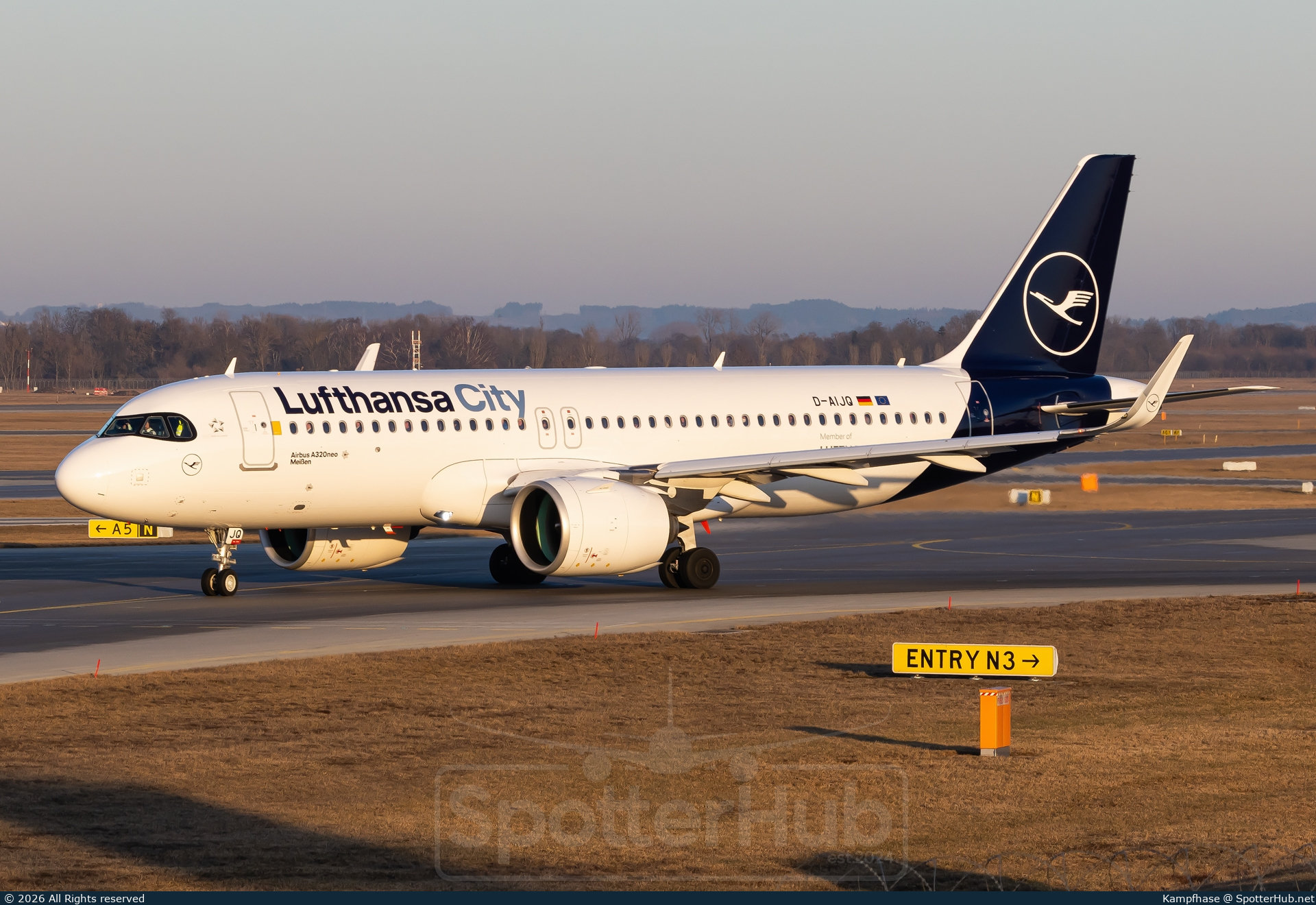 Photo of D-AIJQ - Airbus A320-271N operated by Lufthansa City Airlines