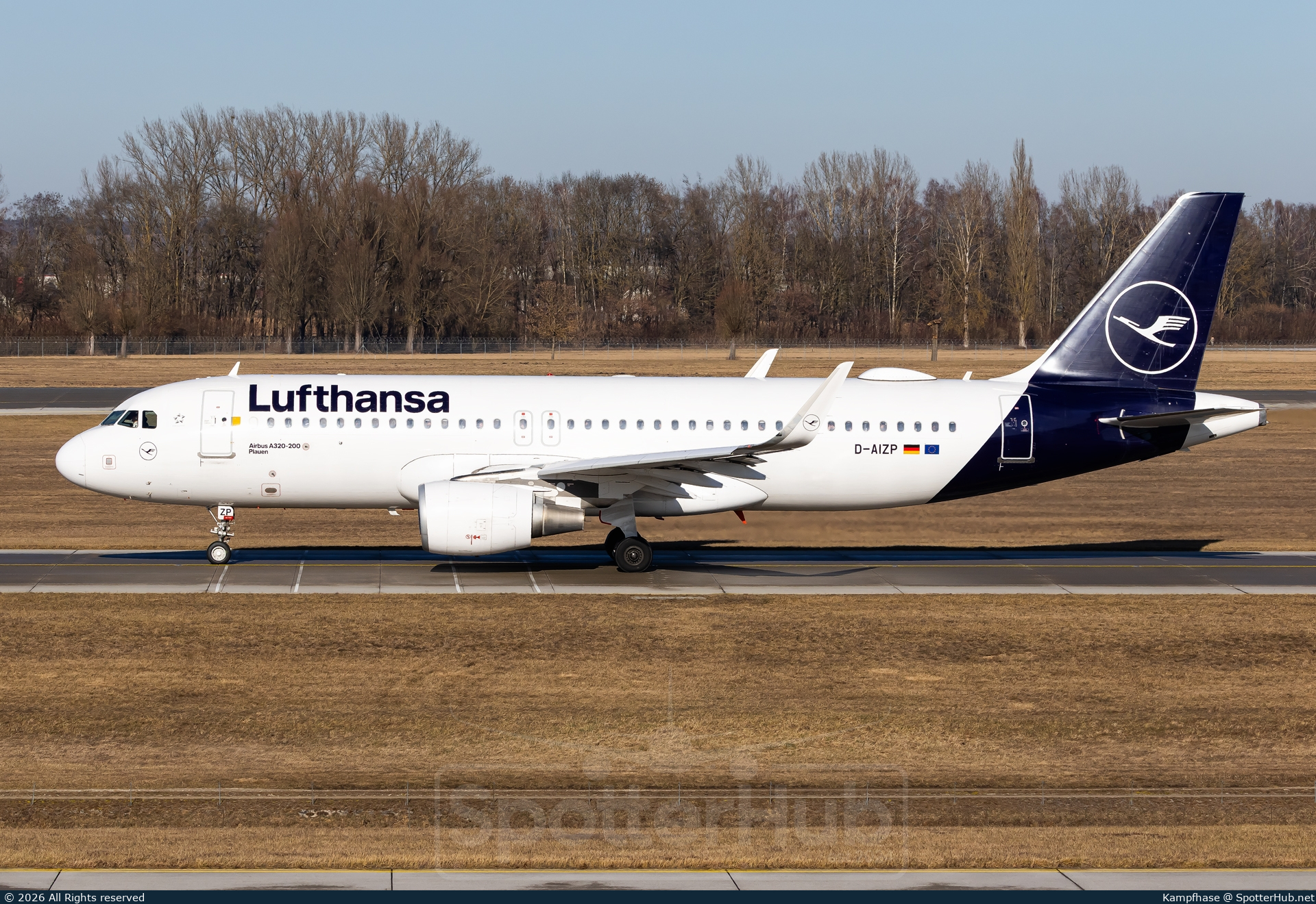 Photo of D-AIZP - Airbus A320-214 operated by Lufthansa