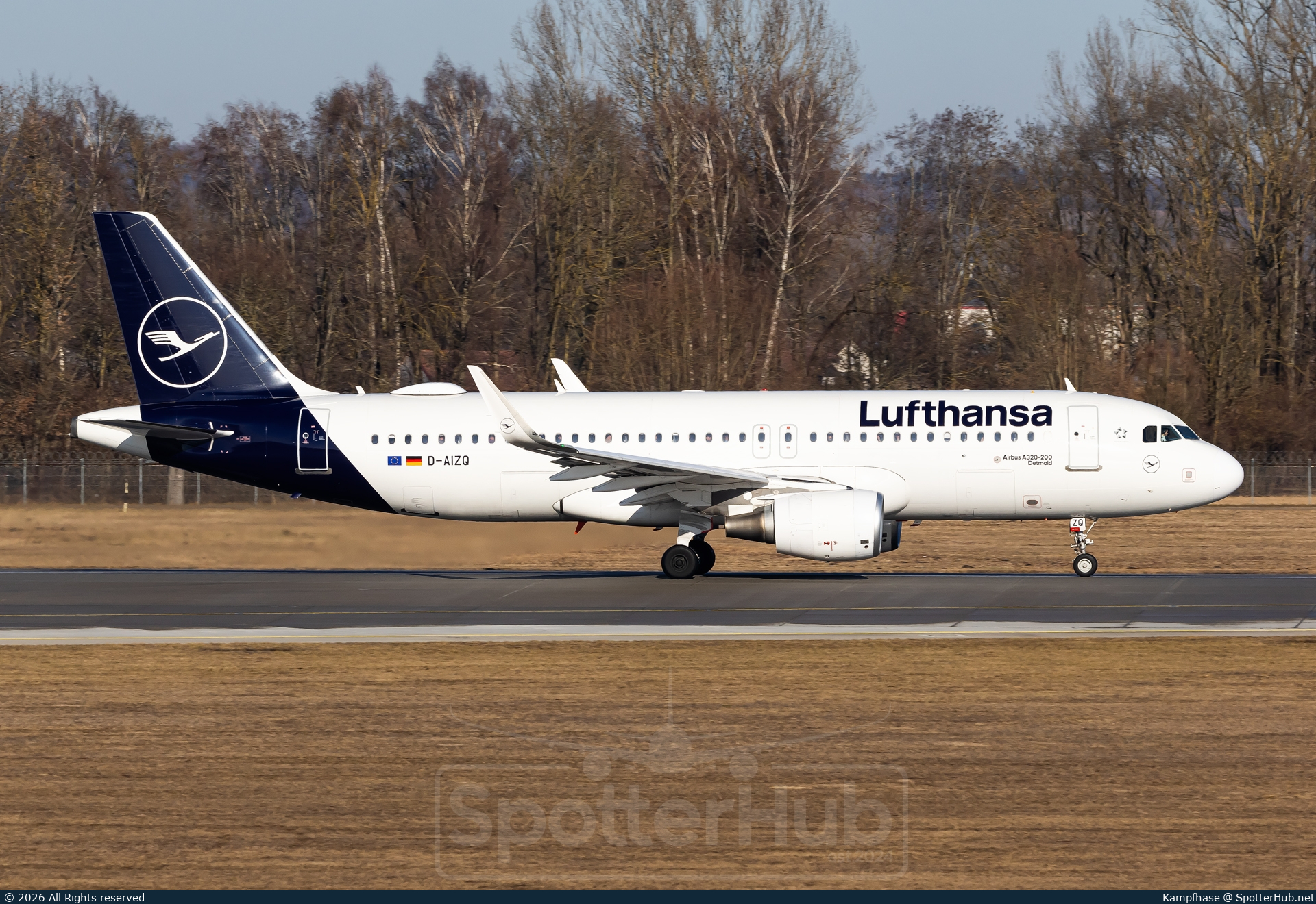 Photo of D-AIZQ - Airbus A320-214 operated by Lufthansa