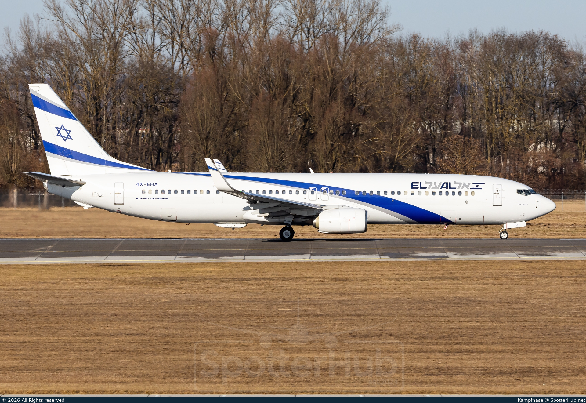 Photo of 4X-EHA - Boeing 737-958(ER) operated by El Al Israel Airlines