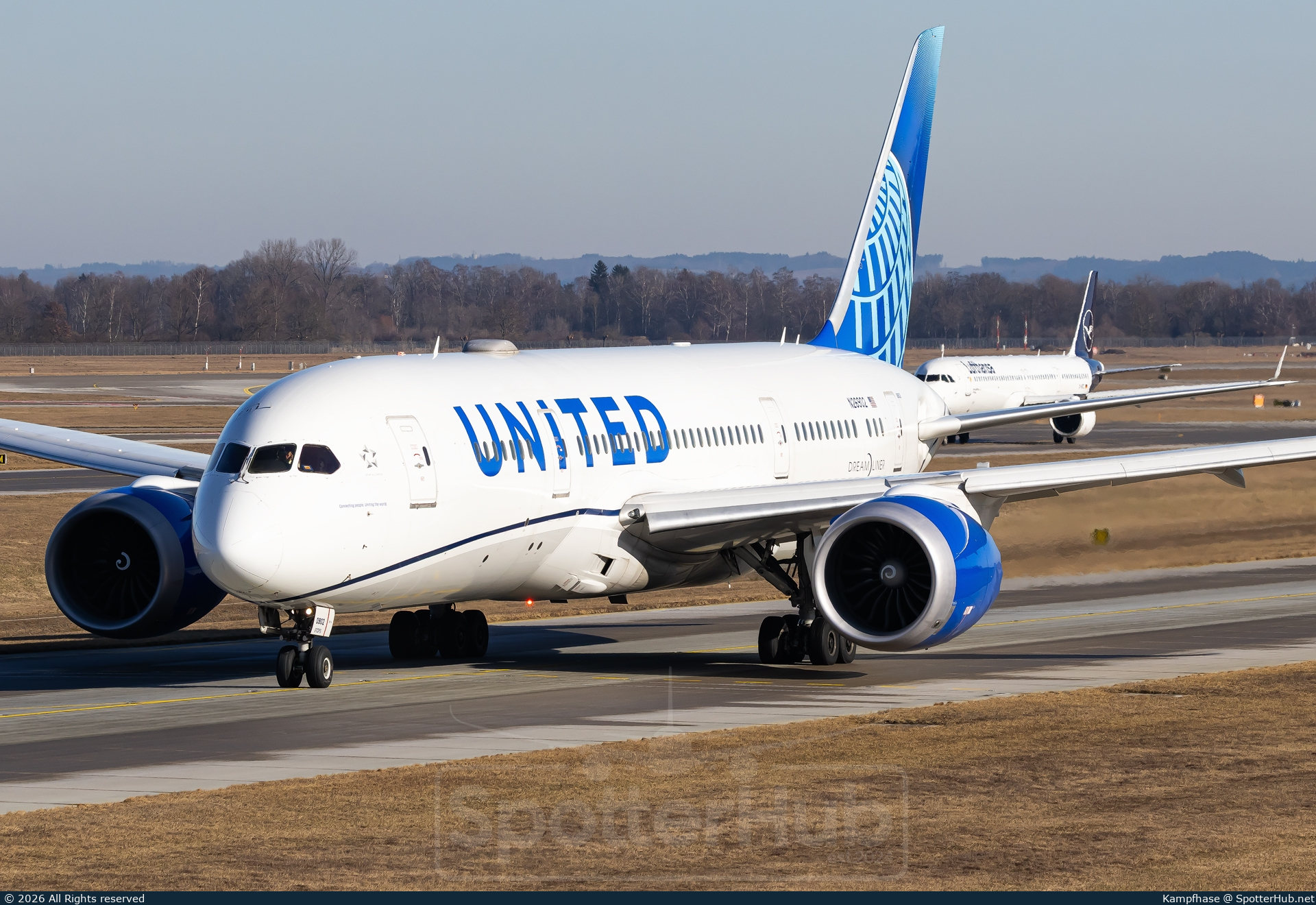 Photo of N26902 - Boeing 787-8 Dreamliner operated by United Airlines