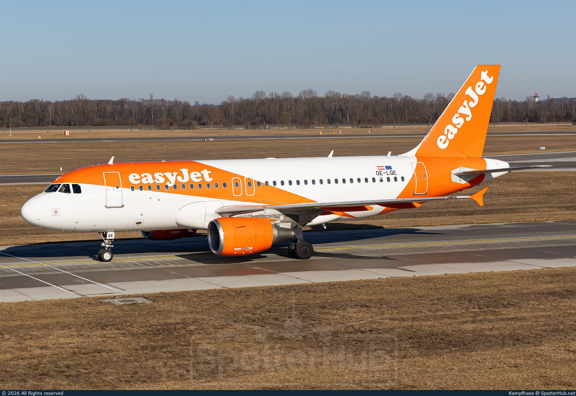 Photo of OE-LQE - Airbus A319-111 operated by easyJet Europe