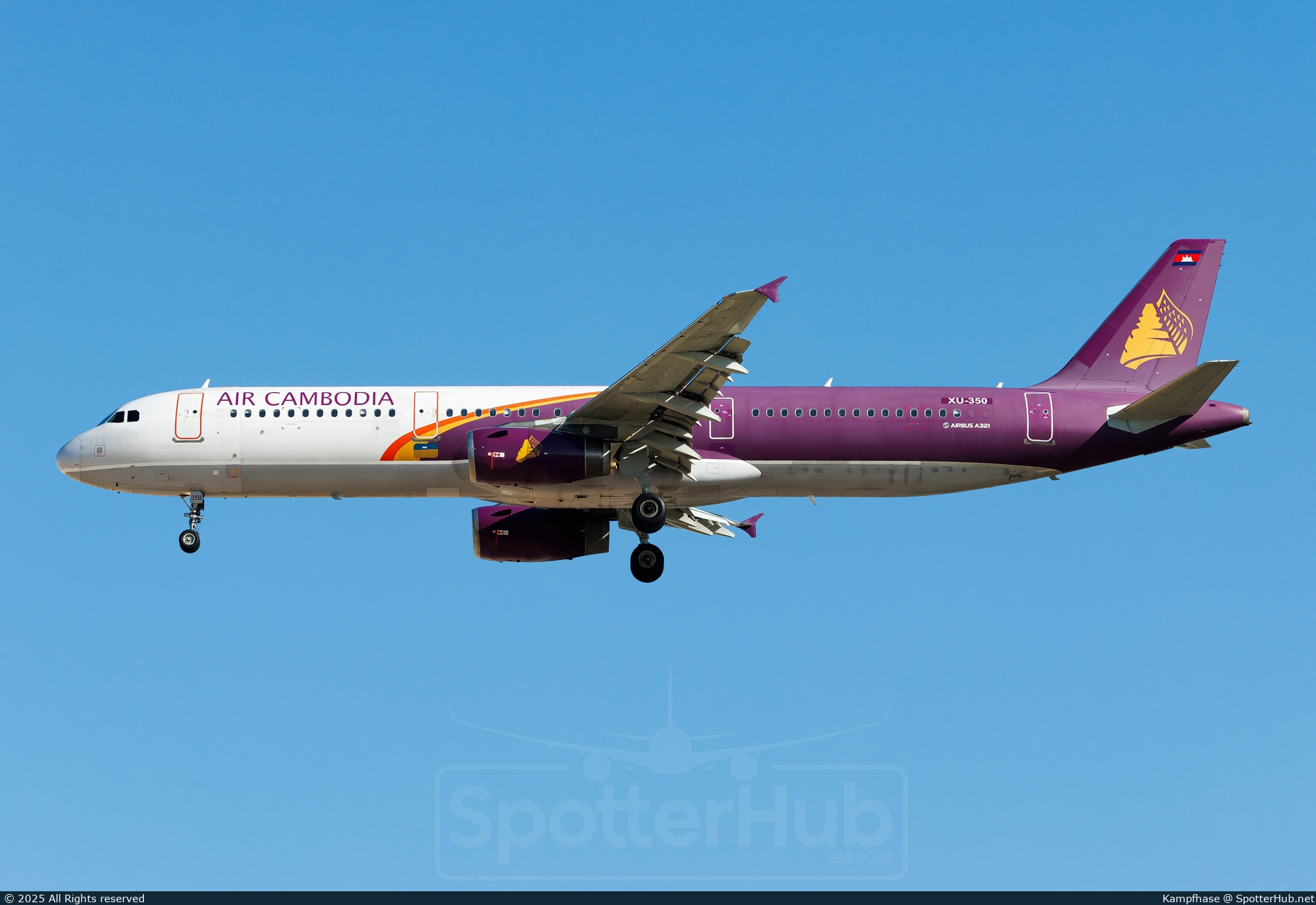 Photo of XU-350 - Airbus A321-231 operated by Air Cambodia