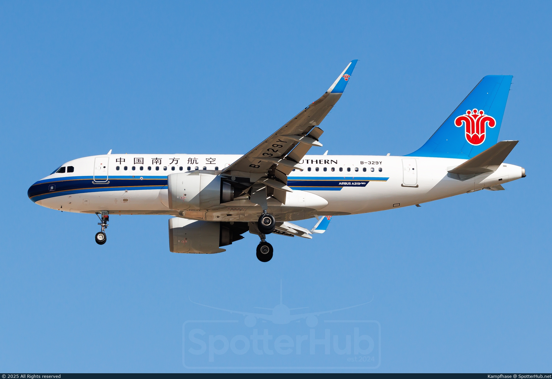 Photo of B-329Y - Airbus A319-153N operated by China Southern Airlines