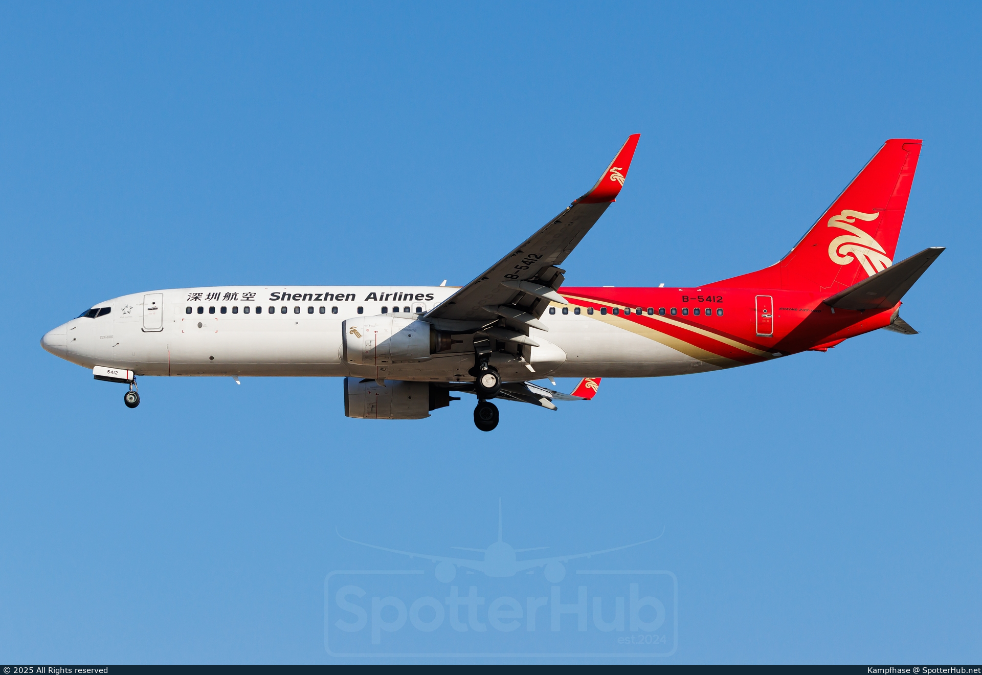 Photo of B-5412 - Boeing 737-87L operated by Shenzhen Airlines