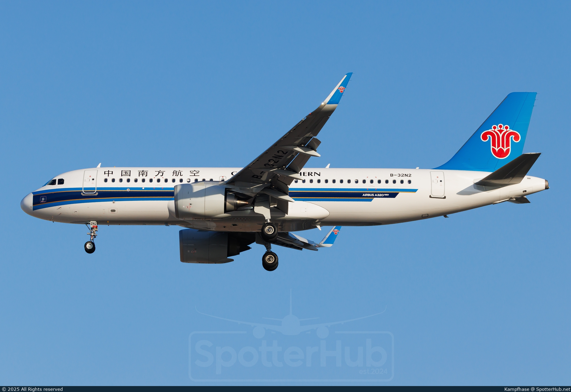 Photo of B-32N2 - Airbus A320-251N operated by China Southern Airlines