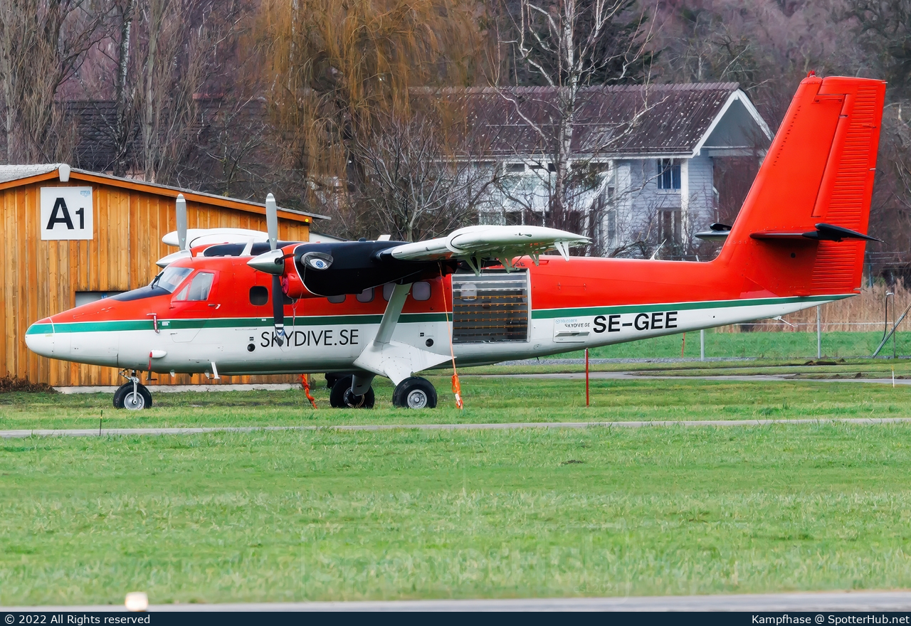Photo of SE-GEE - De Havilland Canada DHC-6-300 Twin Otter operated by Skydive Stockholm