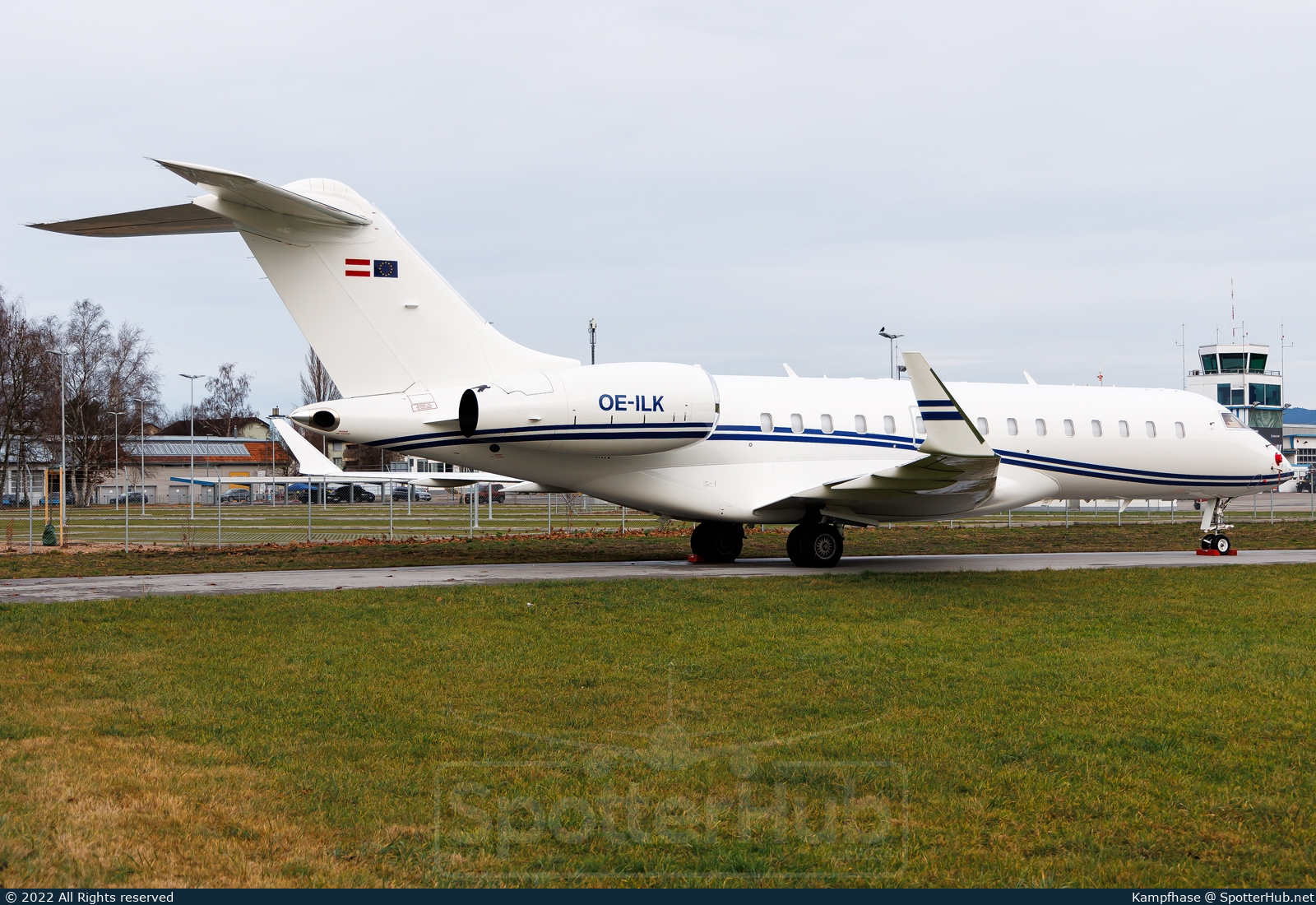 Photo of OE-ILK - Bombardier Global Express XRS operated by Laudamotion Executive
