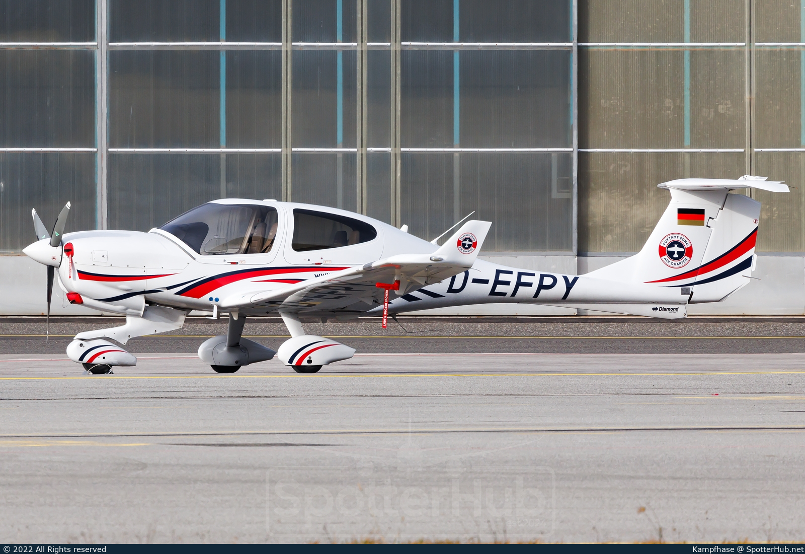Photo of D-EFPY - Diamond DA40 NG Diamond Star operated by Foxtrot Echo Air Charter