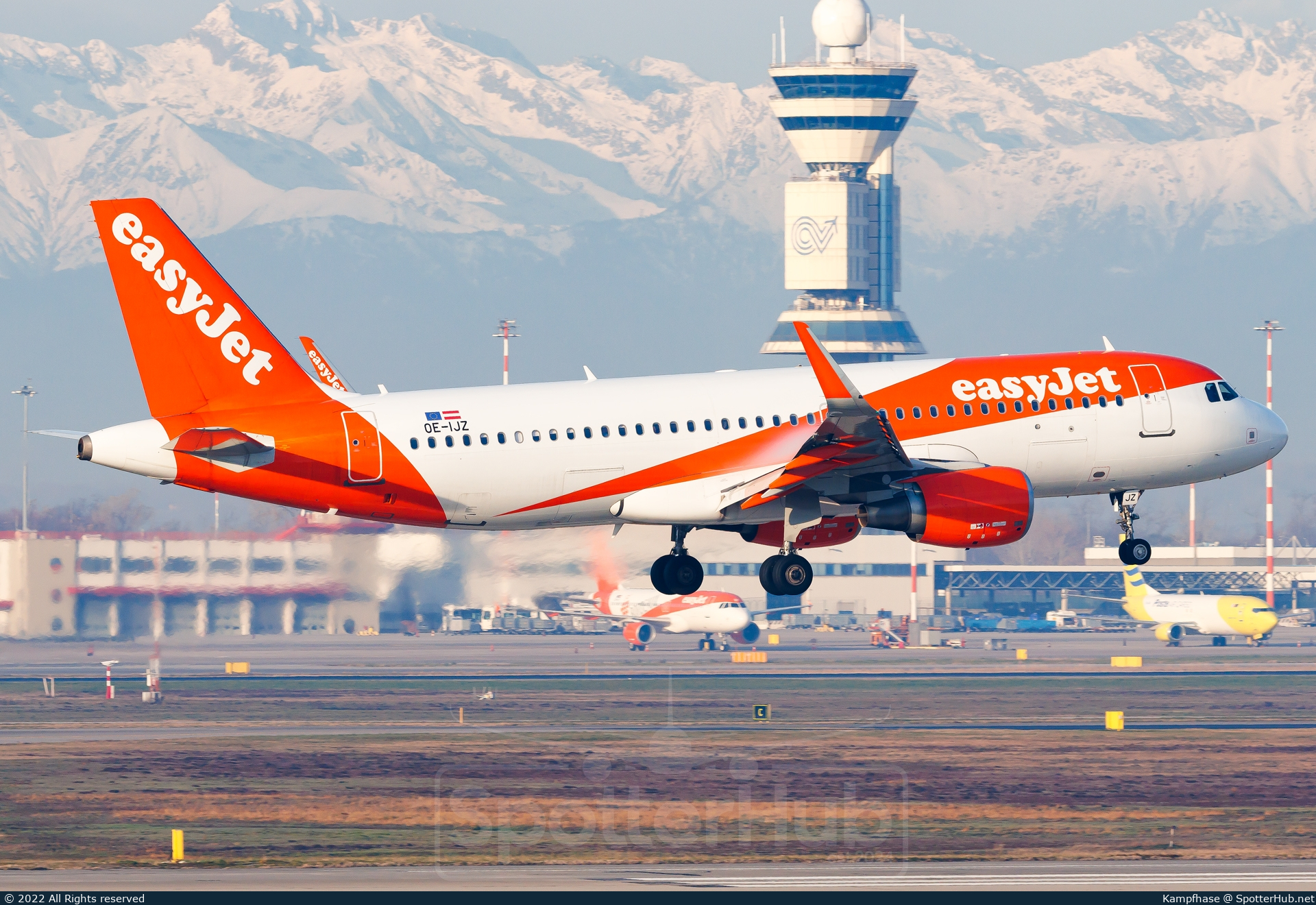 Photo of OE-IJZ - Airbus A320-214 operated by easyJet Europe