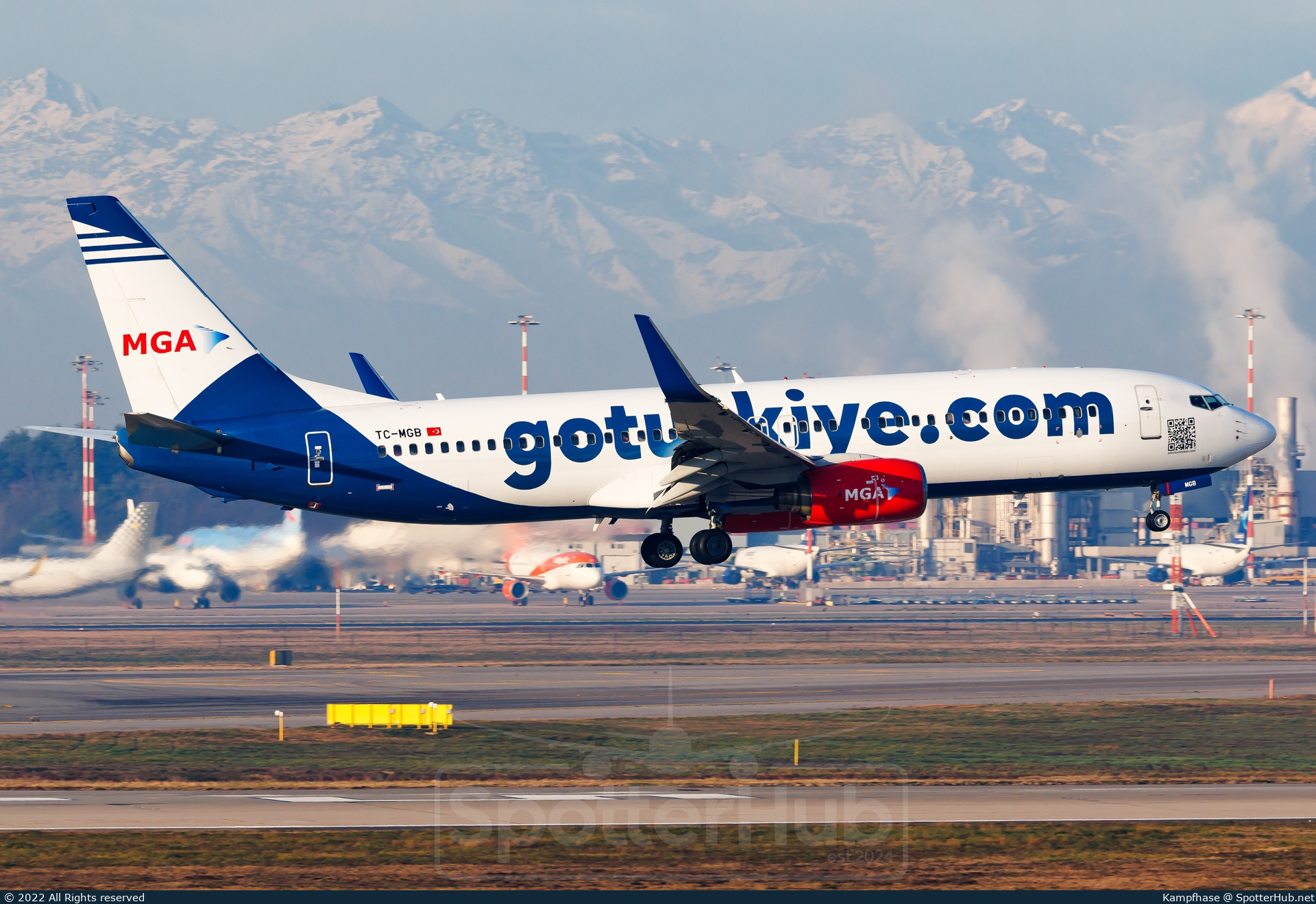 Photo of TC-MGB - Boeing 737-86J operated by Mavi Gök Airlines