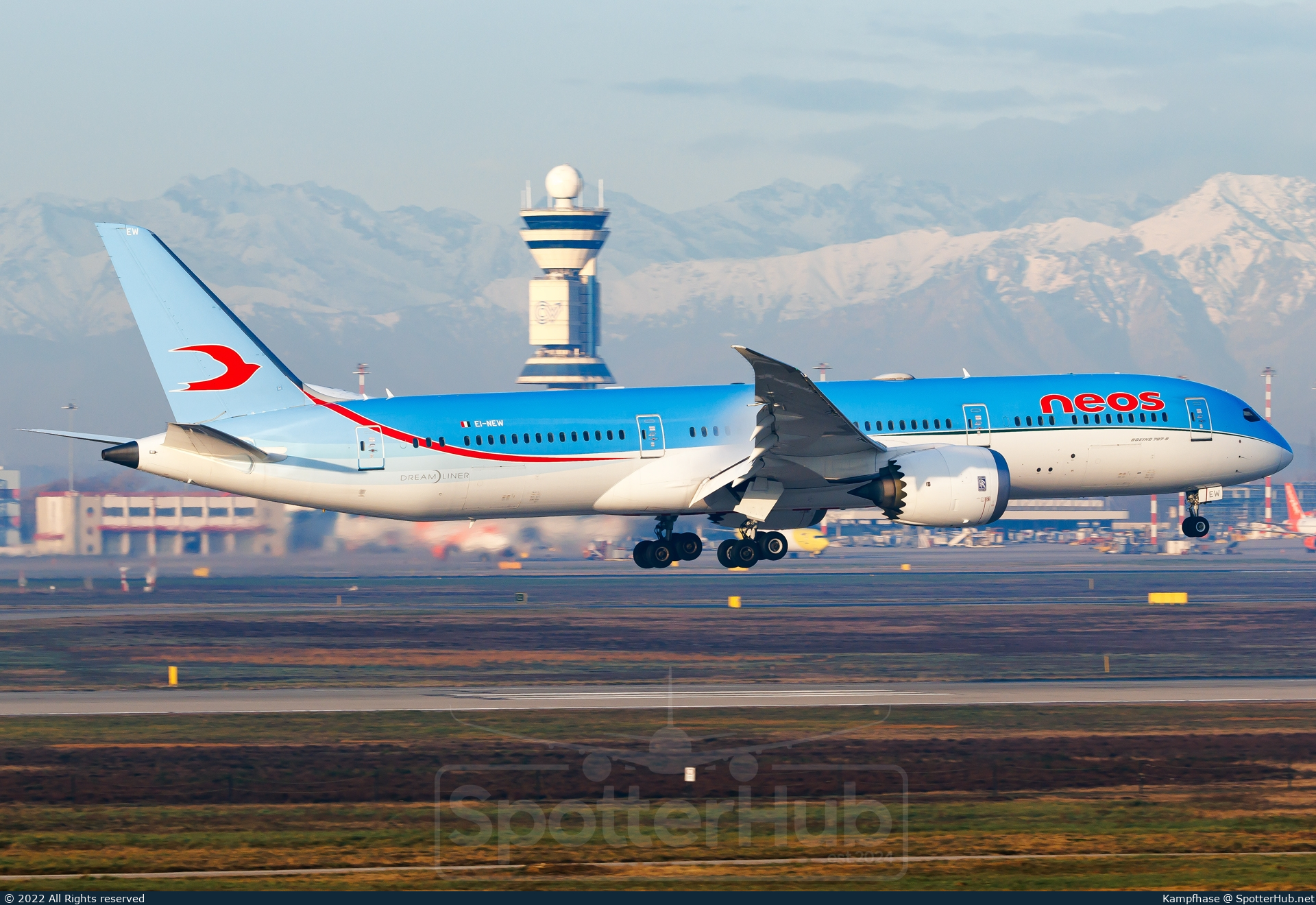 Photo of EI-NEW - Boeing 787-9 Dreamliner operated by Neos