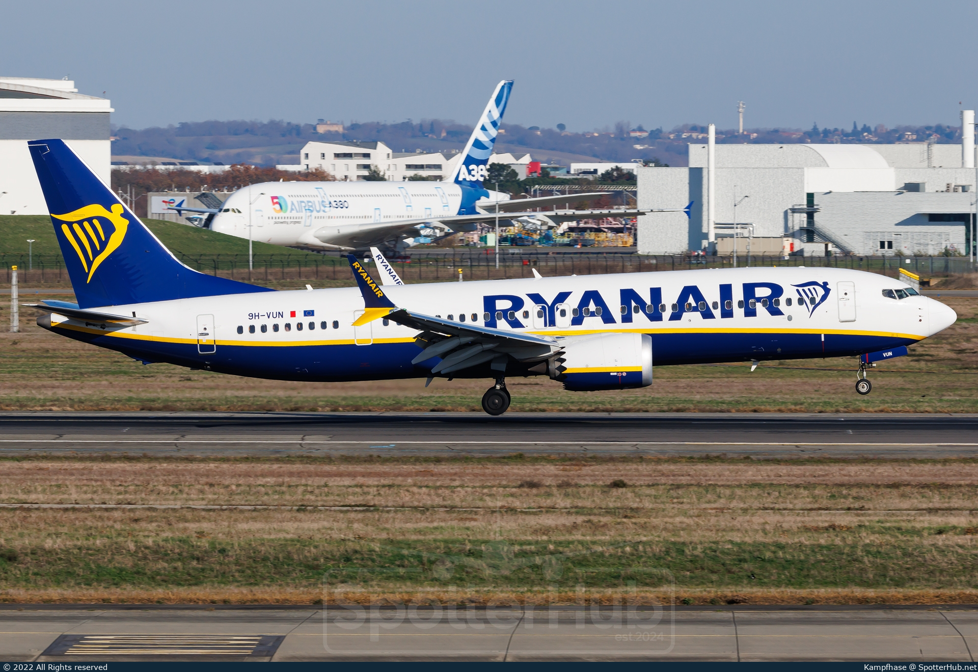 Photo of 9H-VUN - Boeing 737 MAX 8-200 operated by Ryanair (opb Malta Air)