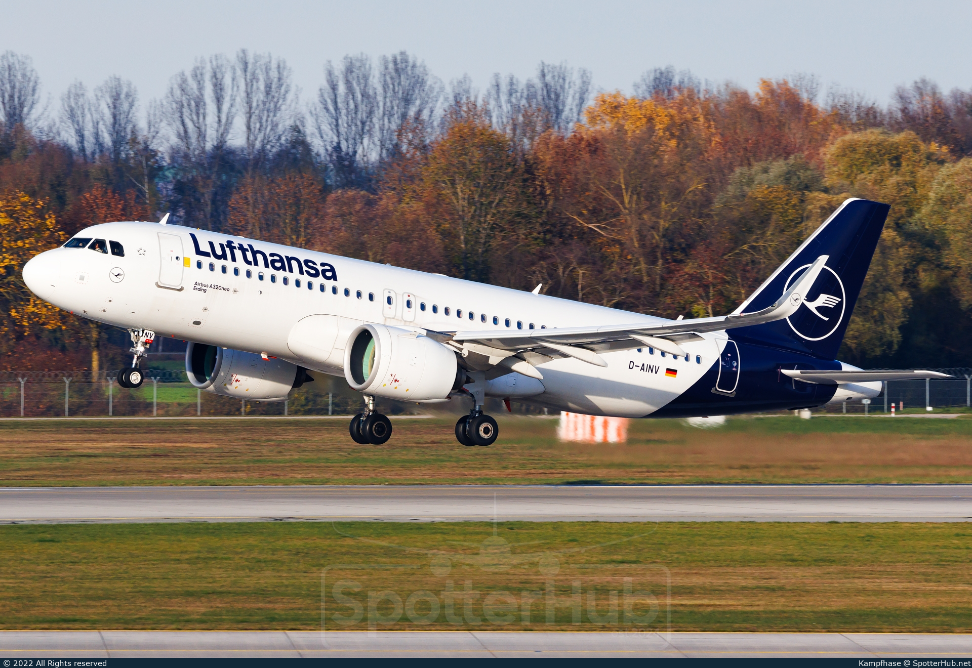 Photo of D-AINV - Airbus A320-271N operated by Lufthansa