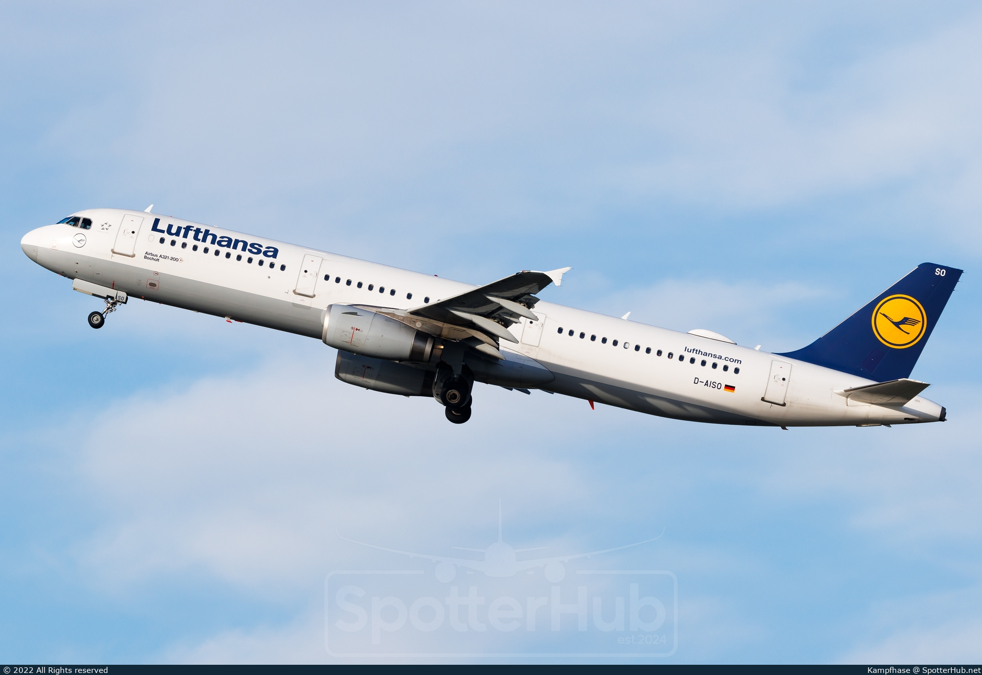 Photo of D-AISO - Airbus A321-231 operated by Lufthansa