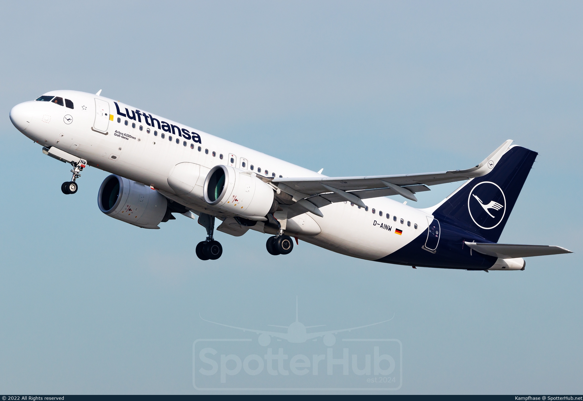Photo of D-AINW - Airbus A320-271N operated by Lufthansa