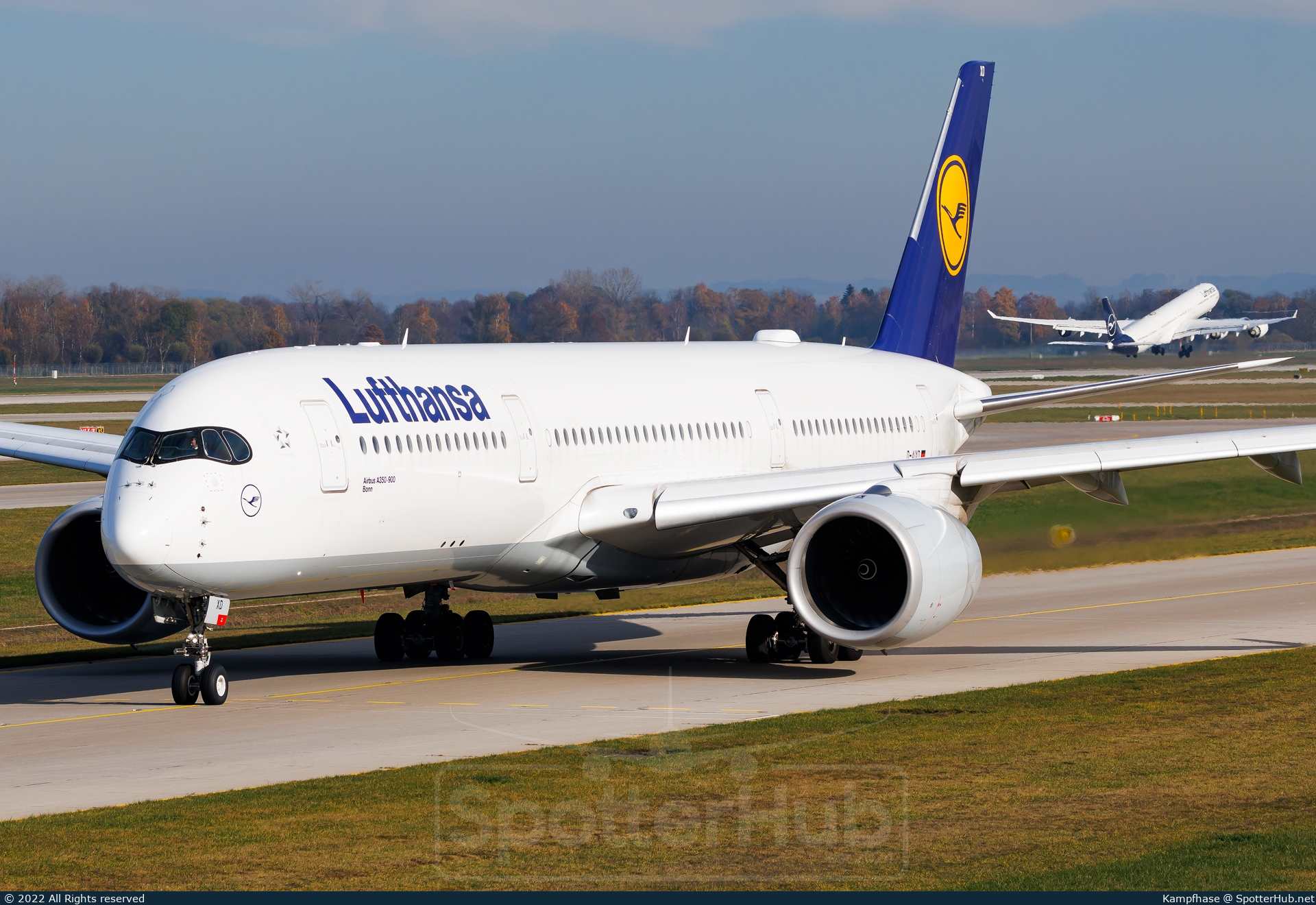 Photo of D-AIXD - Airbus A350-941 operated by Lufthansa