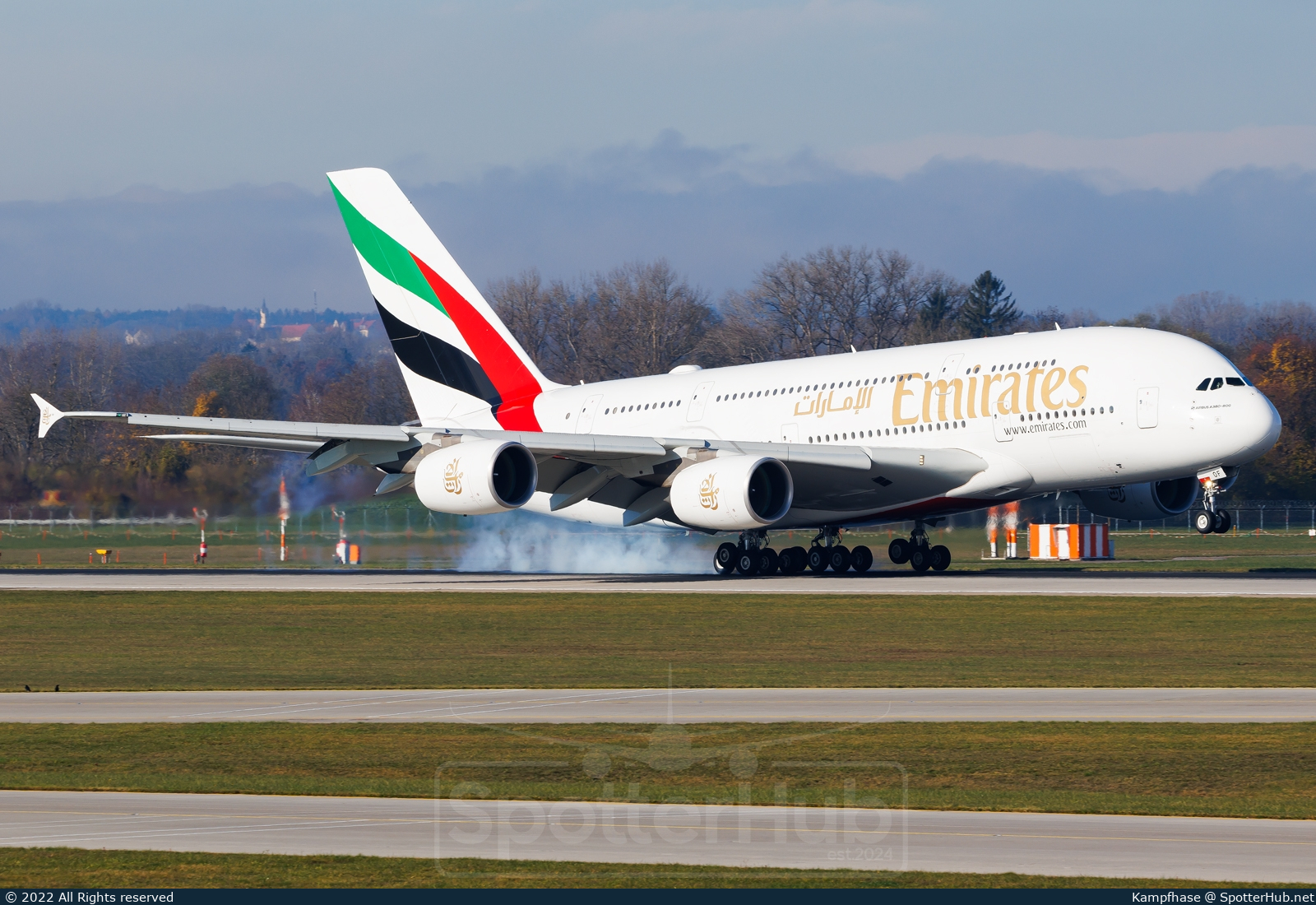 Photo of A6-EOF - Airbus A380-861 operated by Emirates