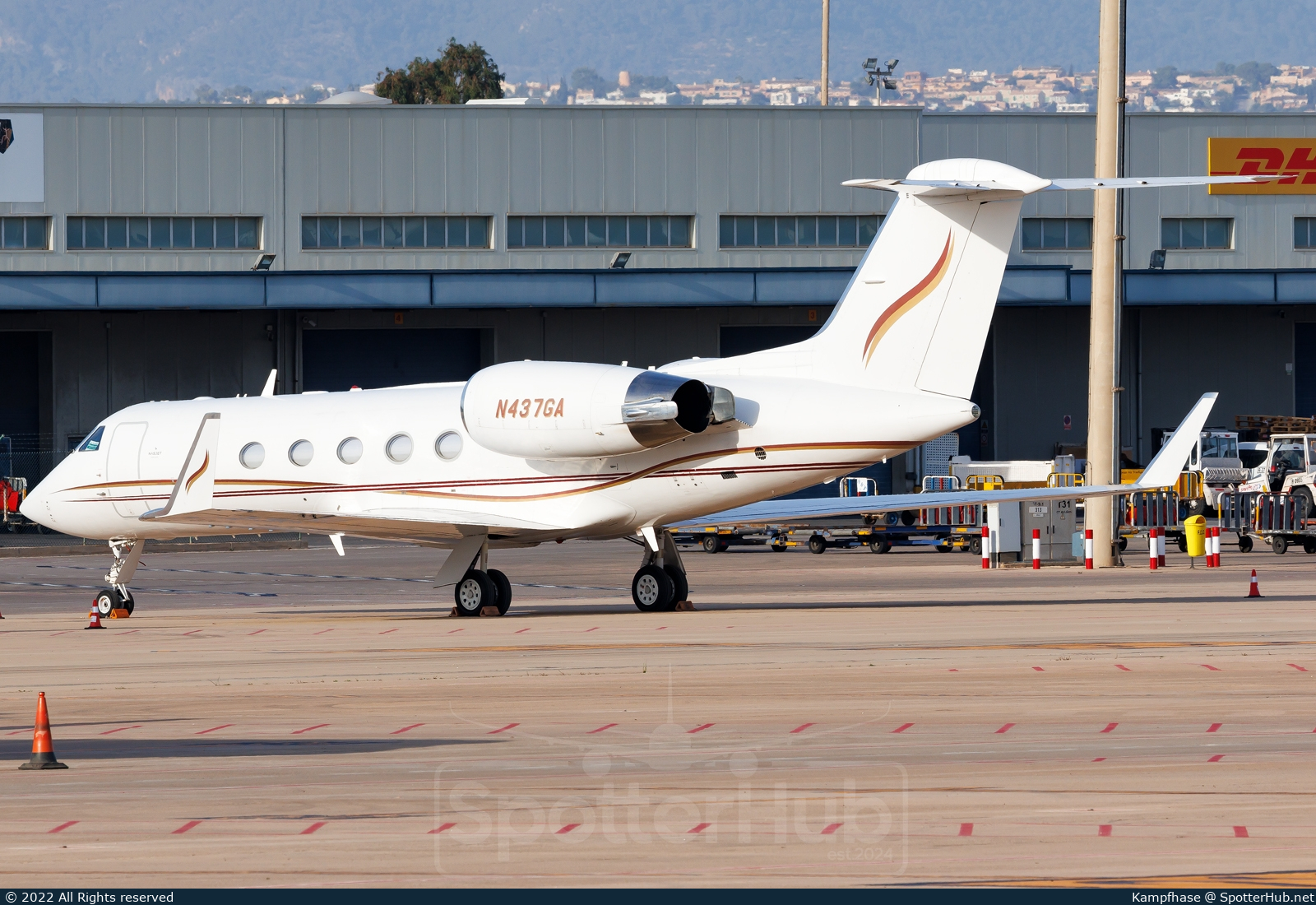 Photo of N437GA - Gulfstream GIV-SP operated by Private