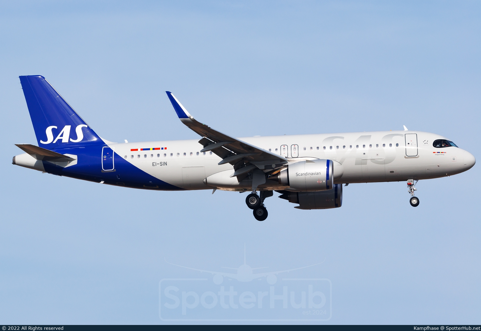 Photo of EI-SIN - Airbus A320-251N operated by SAS Connect