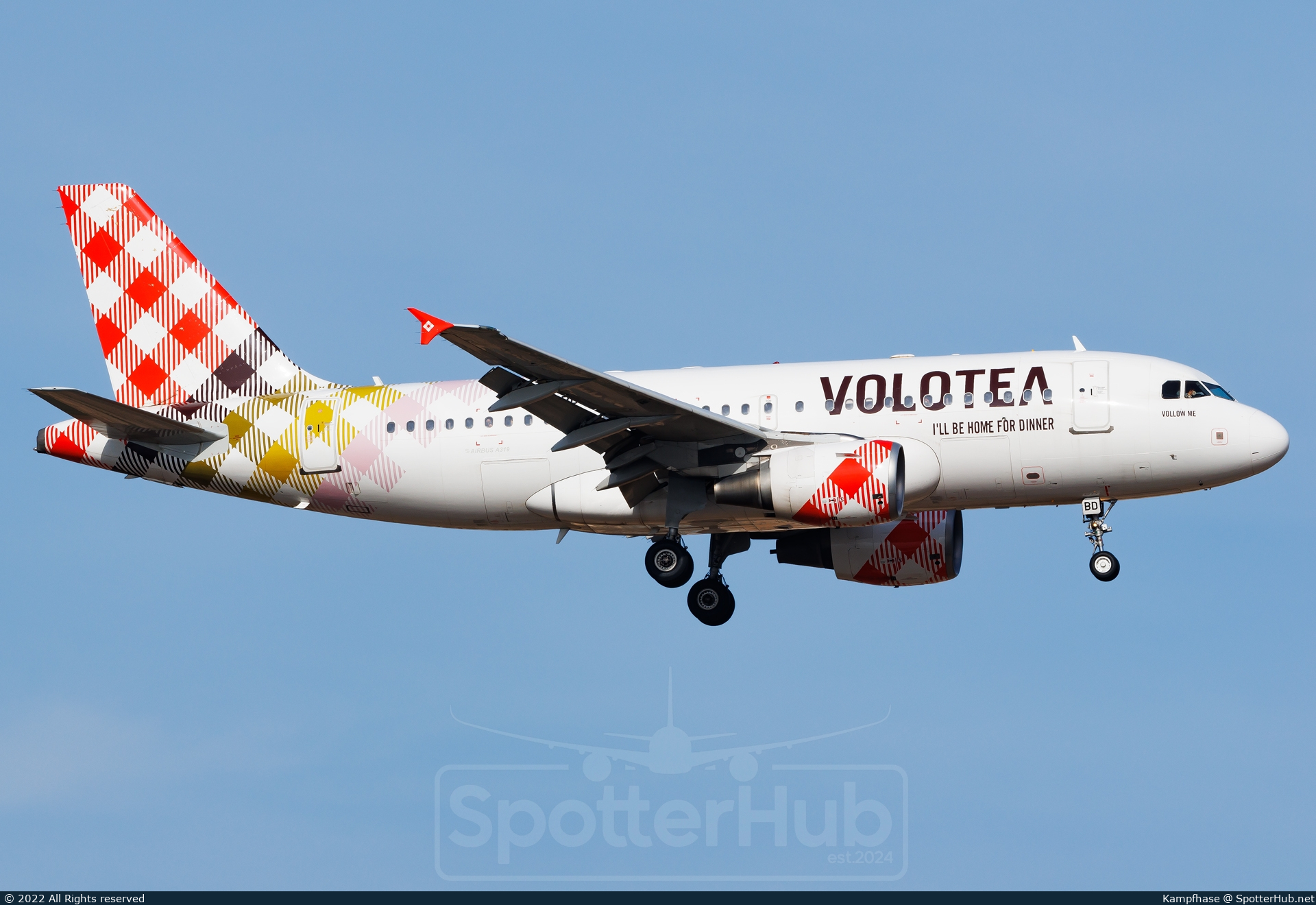 Photo of EC-NBD - Airbus A319-112 operated by Volotea