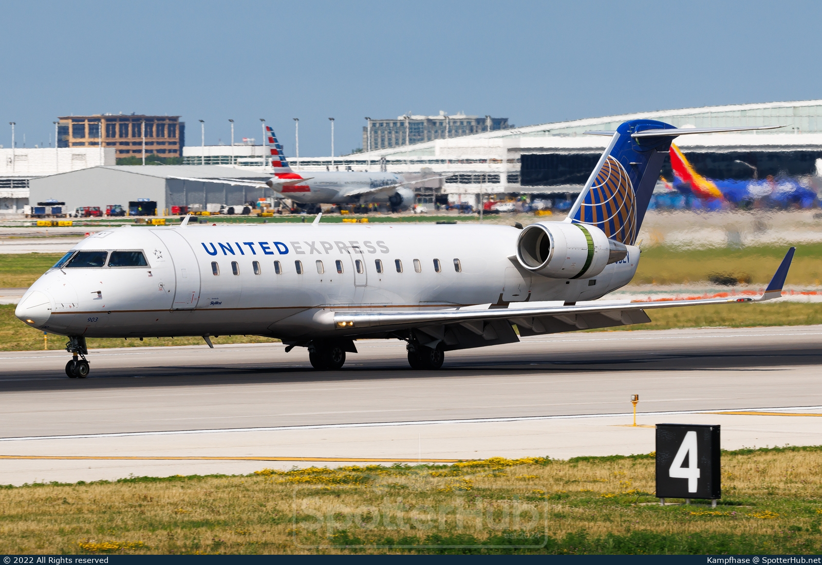 Photo of N903EV - Bombardier CRJ-200LR operated by United Express (opb SkyWest Airlines)