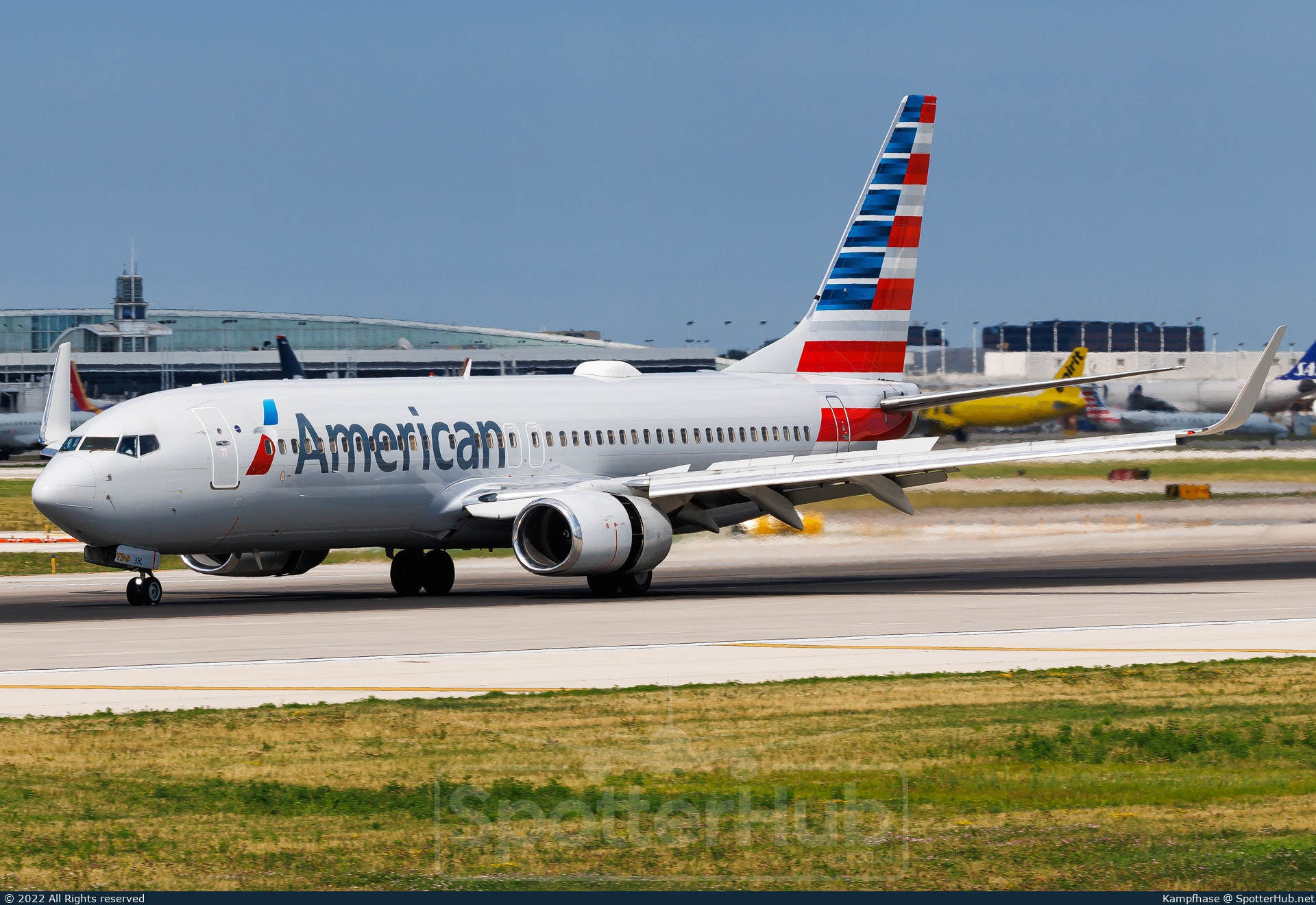 Photo of N934AN - Boeing 737-823 operated by American Airlines