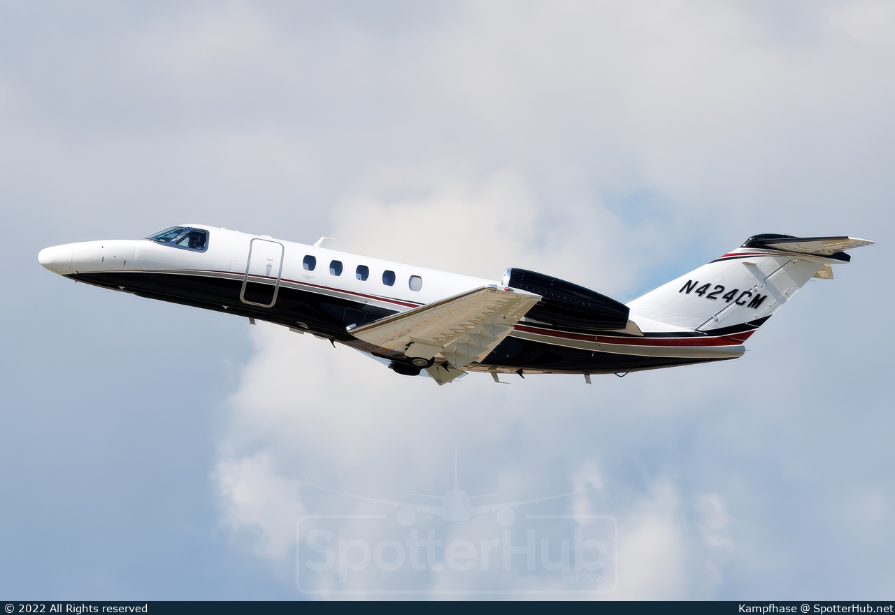 Photo of N424CM - Cessna 525C Citation CJ4 operated by Private