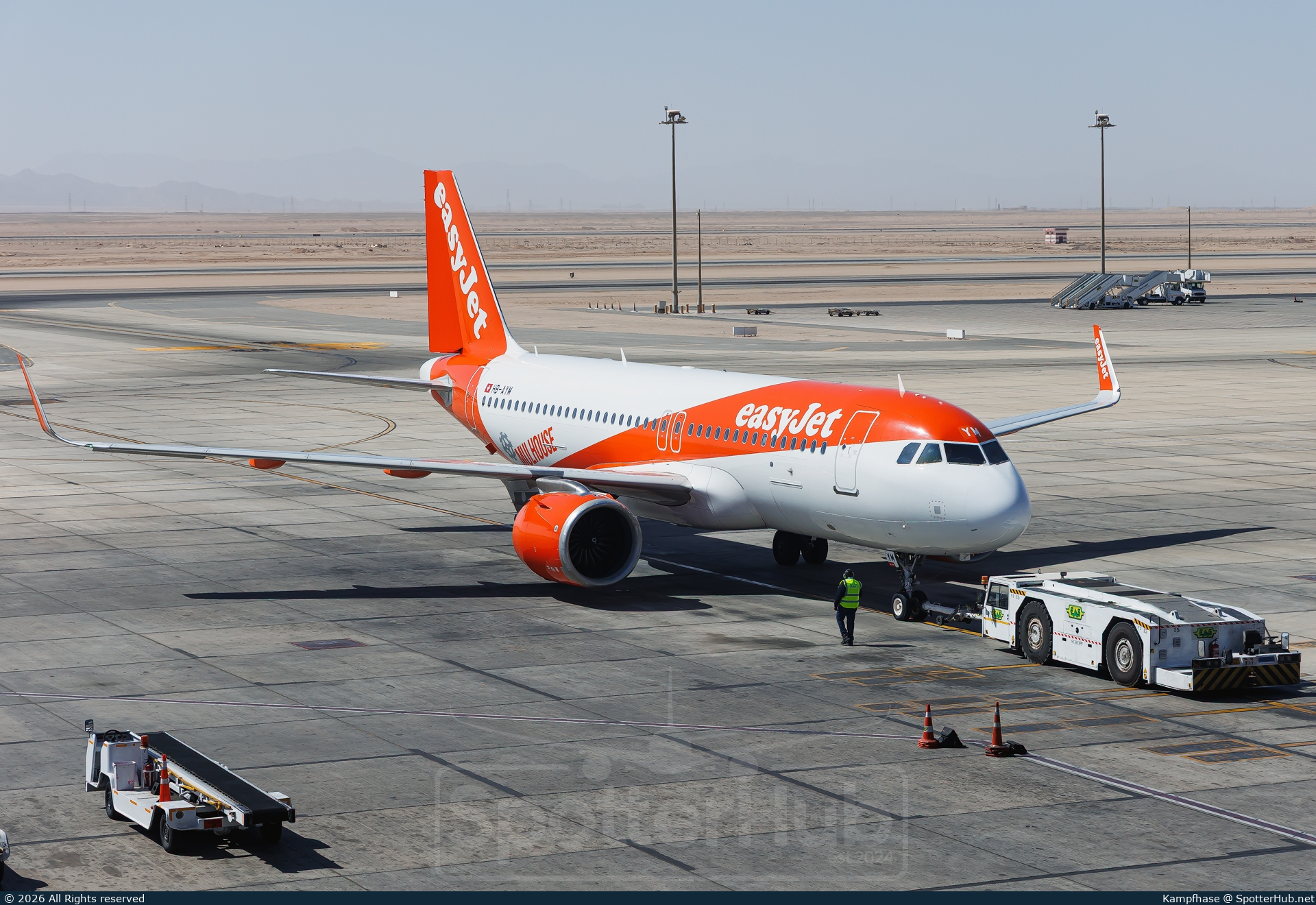 Photo of HB-AYM - Airbus A320-251N operated by easyJet Switzerland