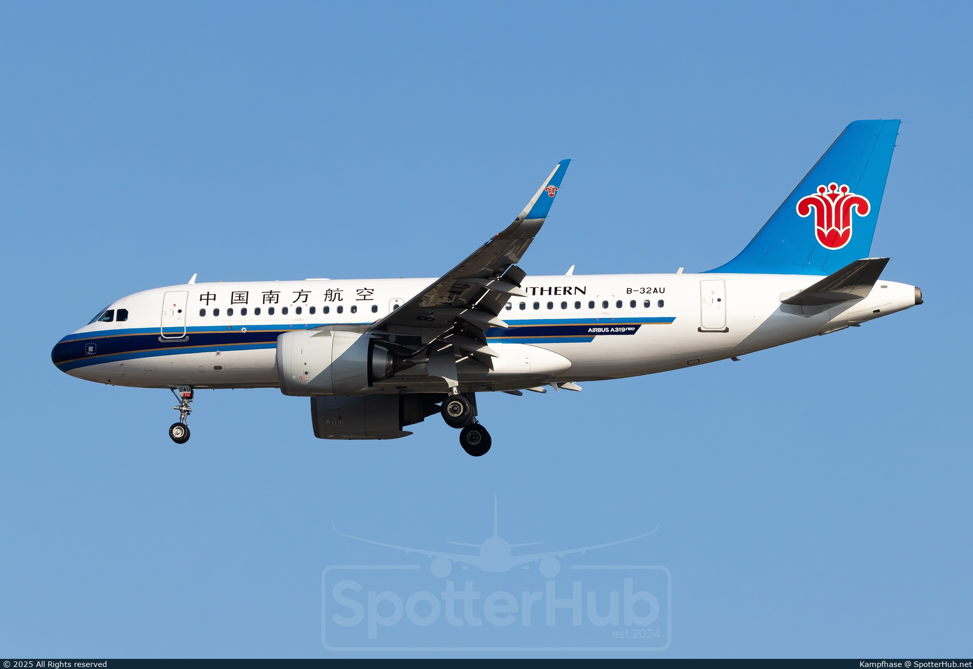 Photo of B-32AU - Airbus A319-153N operated by China Southern Airlines