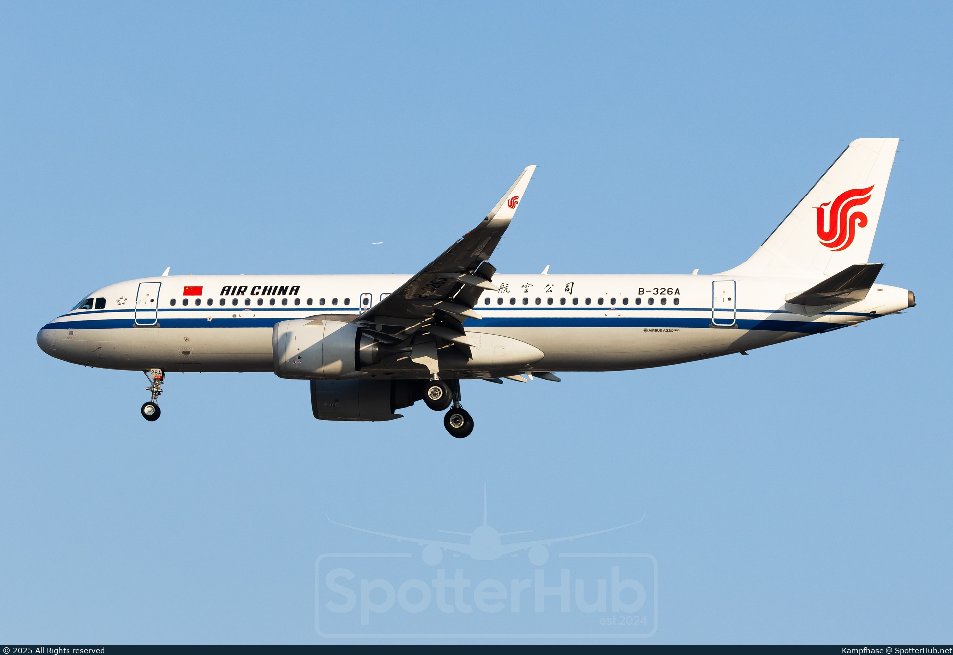Photo of B-326A - Airbus A320-251N operated by Air China