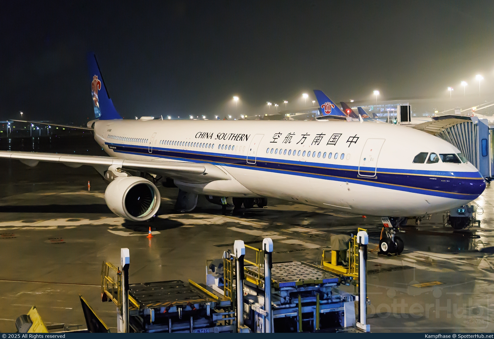 Photo of B-5966 - Airbus A330-323 operated by China Southern Airlines