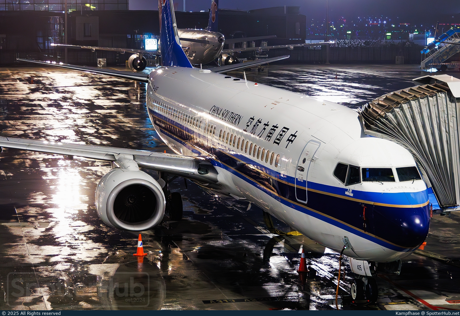 Photo of B-1405 - Boeing 737-81B operated by China Southern Airlines
