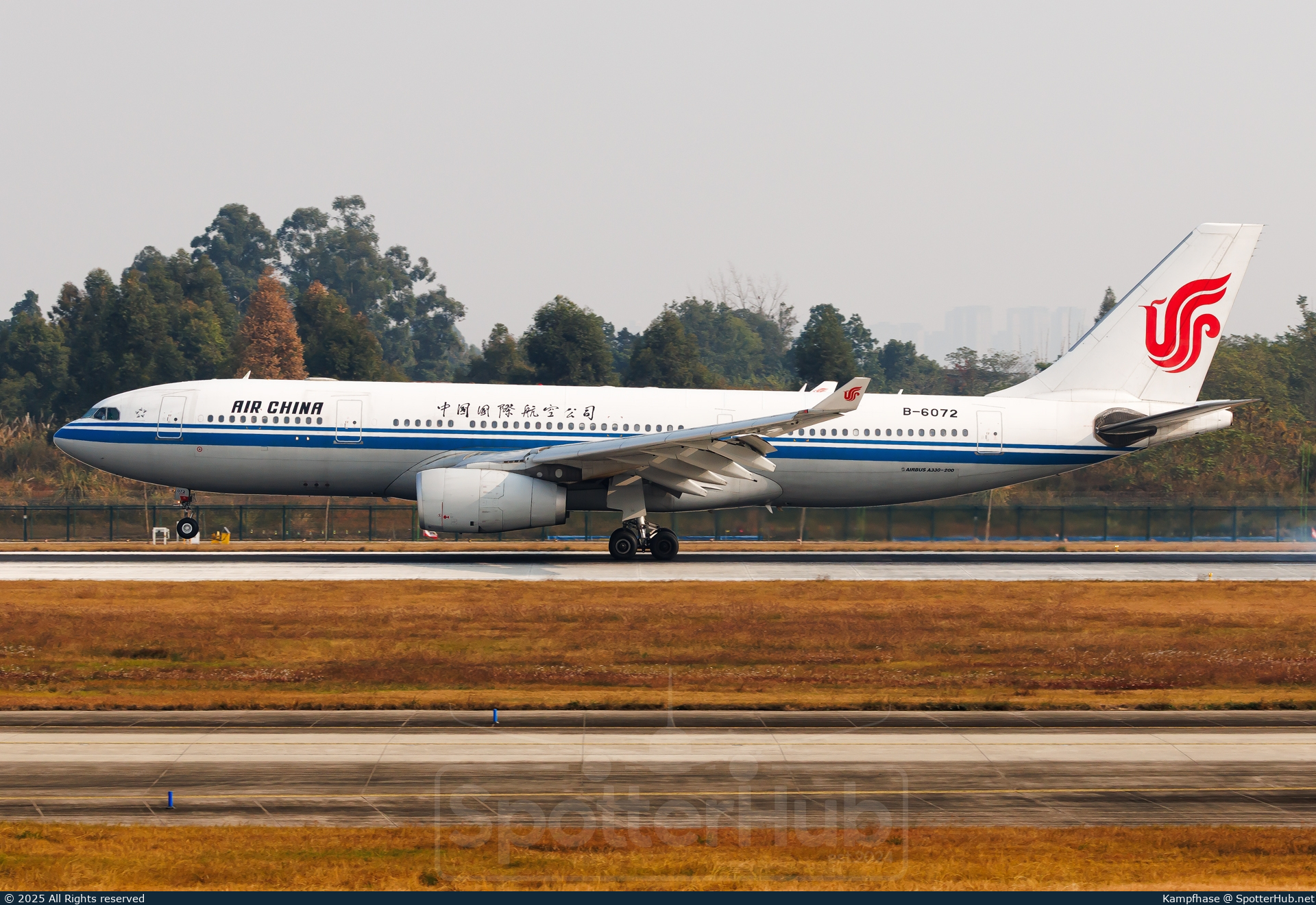 Photo of B-6072 - Airbus A330-243 operated by Air China