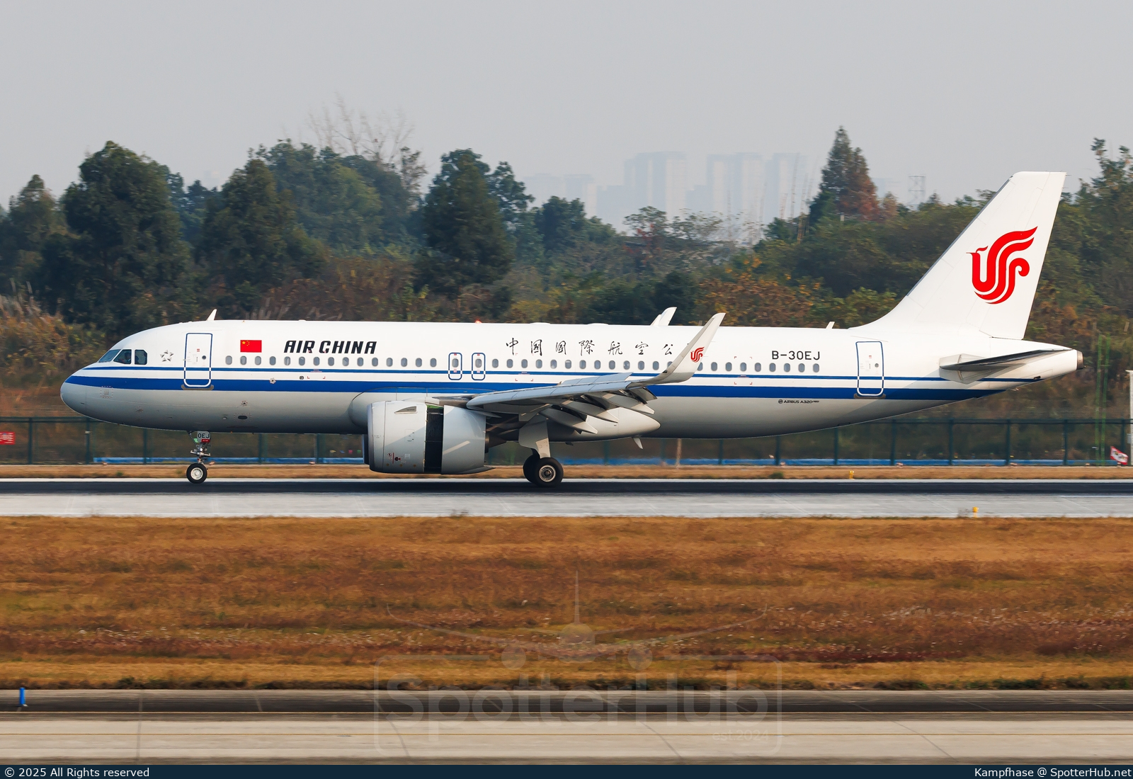Photo of B-30EJ - Airbus A320-271N operated by Air China