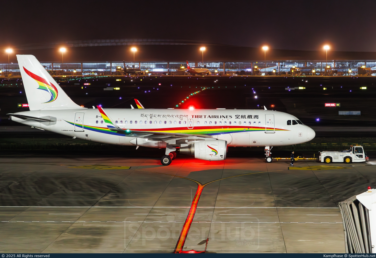 Photo of B-6481 - Airbus A319-115 operated by Tibet Airlines