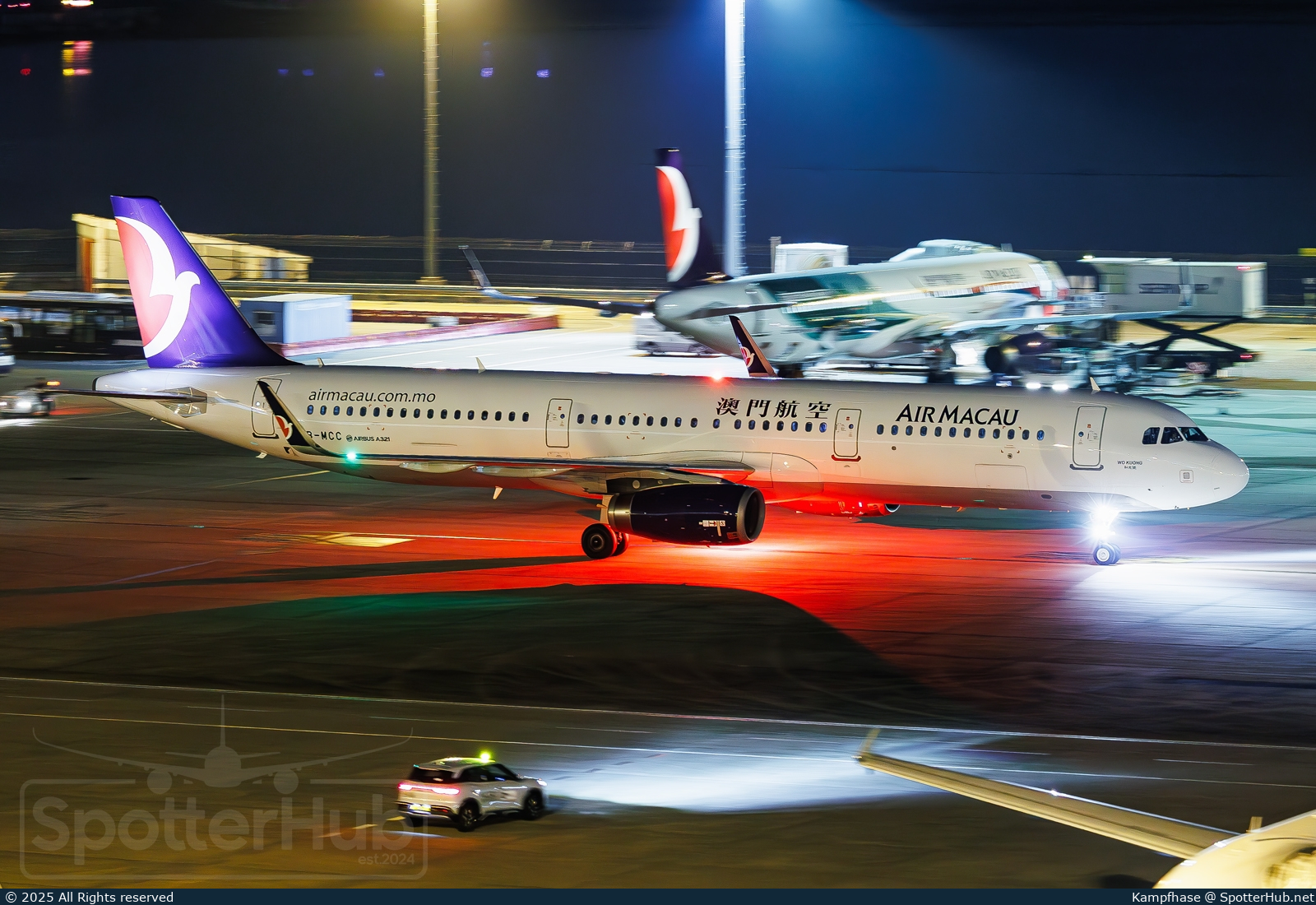 Photo of B-MCC - Airbus A321-231 operated by Air Macau