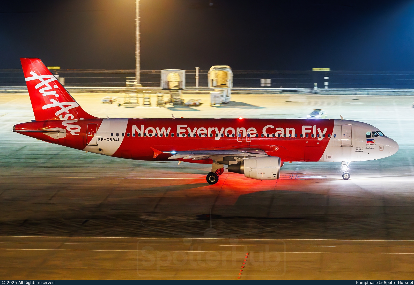 Photo of RP-C8941 - Airbus A320-216 operated by Philippines AirAsia