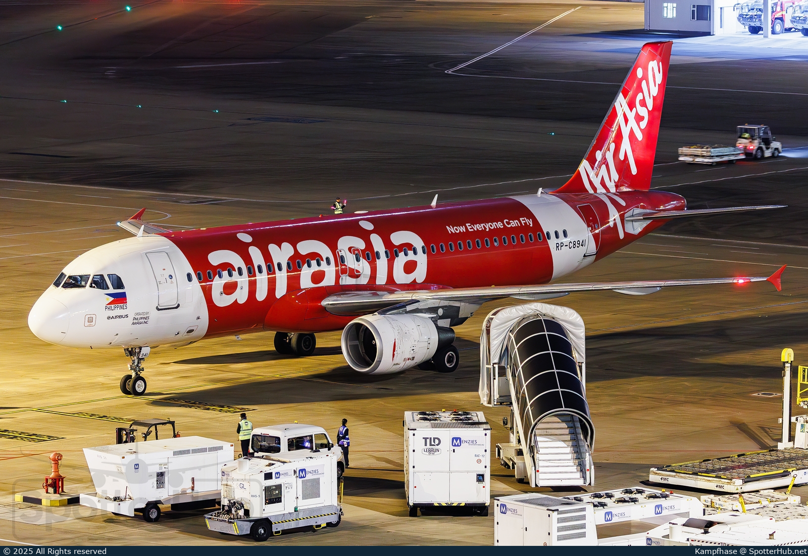 Photo of RP-C8941 - Airbus A320-216 operated by Philippines AirAsia