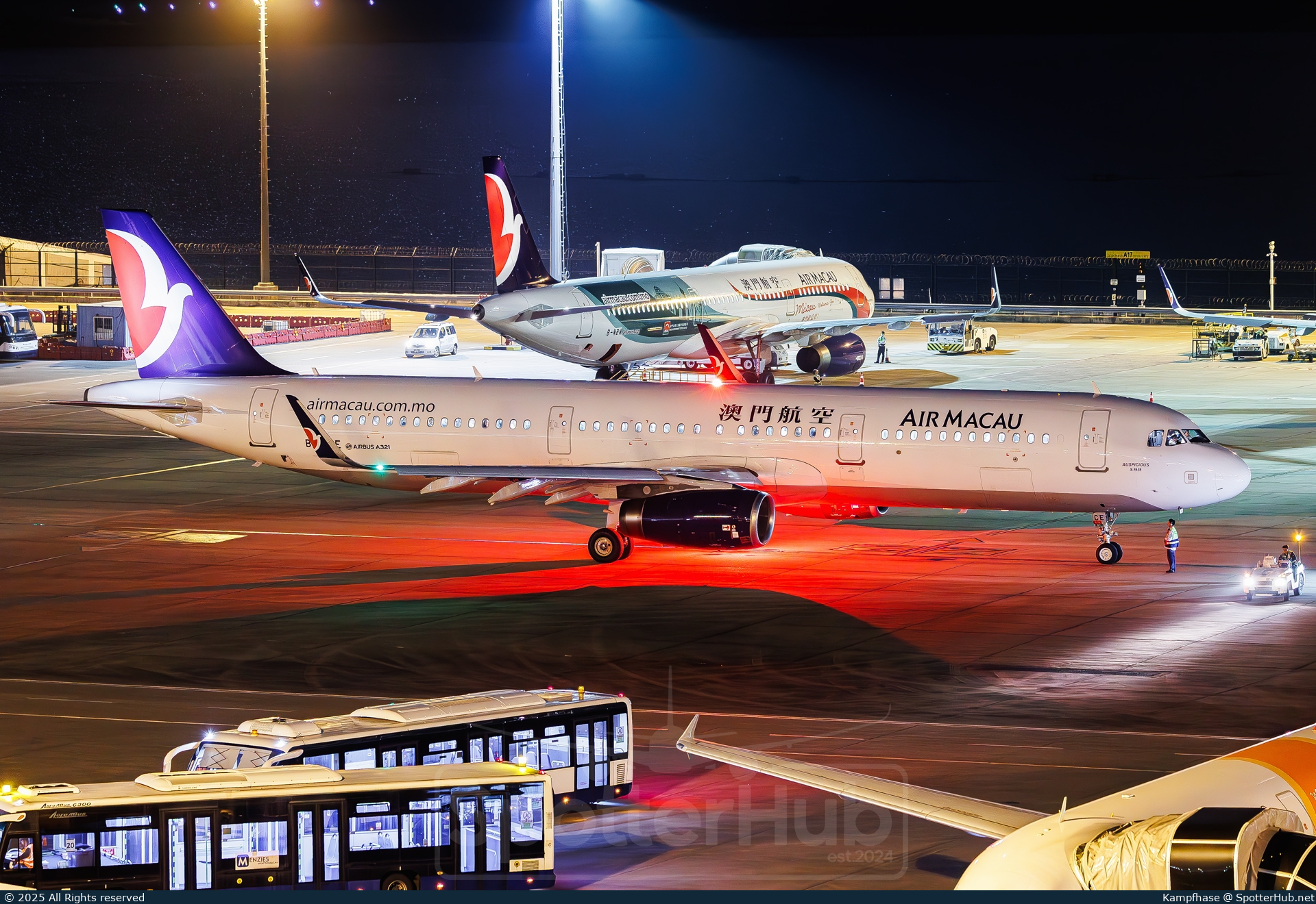 Photo of B-MCE - Airbus A321-231 operated by Air Macau