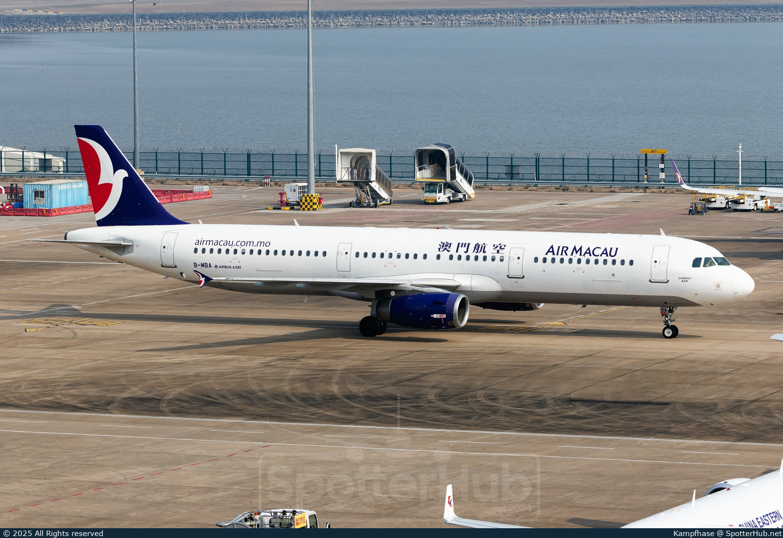 Photo of B-MBA - Airbus A321-231 operated by Air Macau