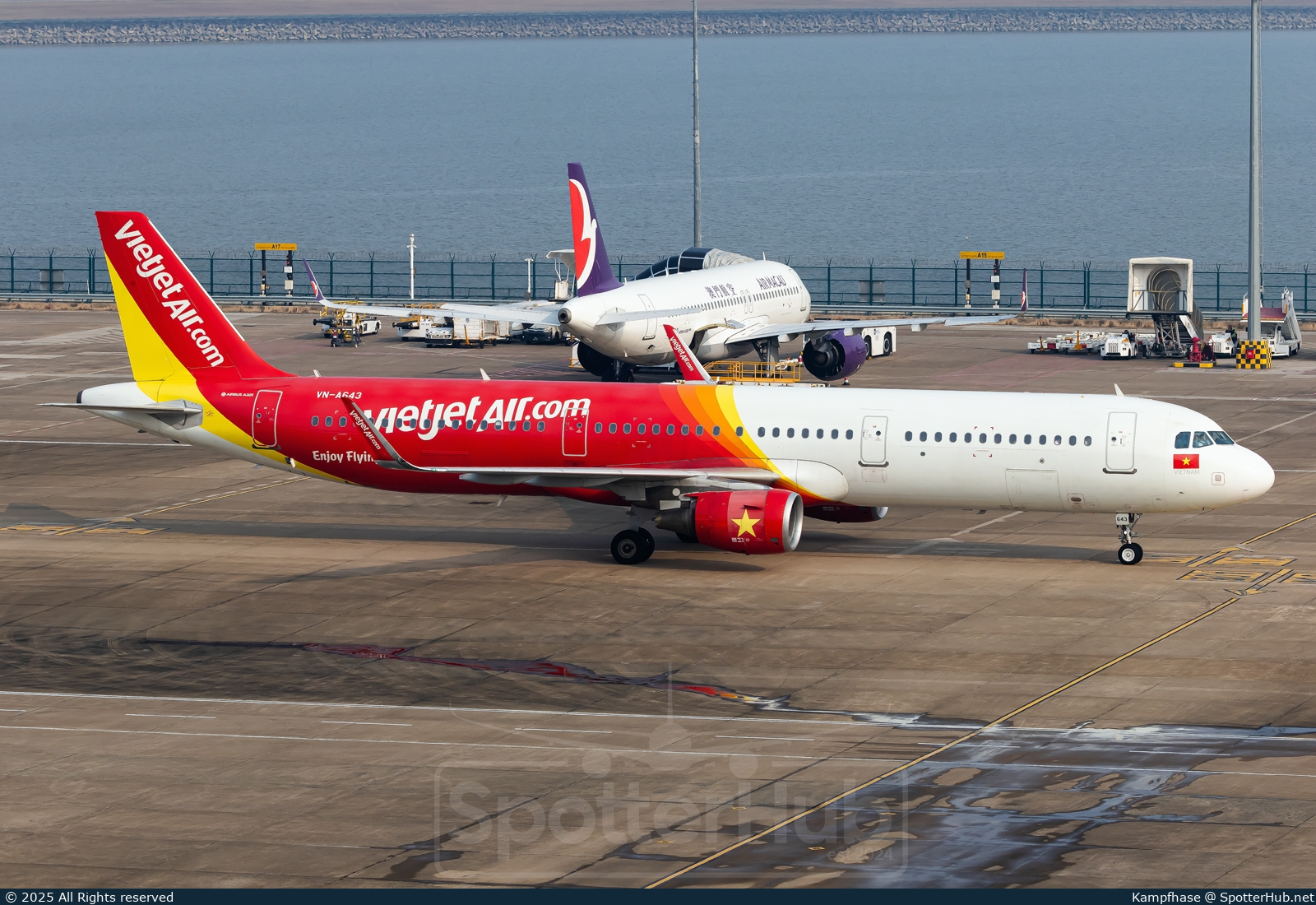 Photo of VN-A643 - Airbus A321-231 operated by VietJet Air