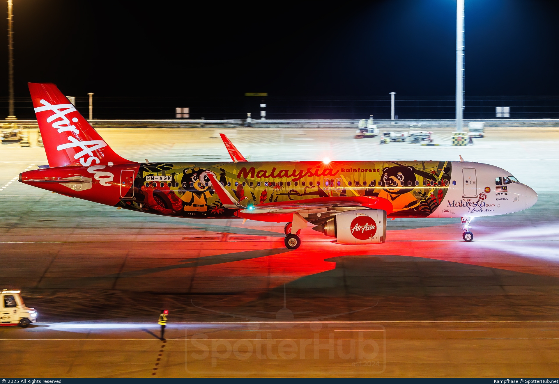 Photo of 9M-AGK - Airbus A320-251N operated by AirAsia