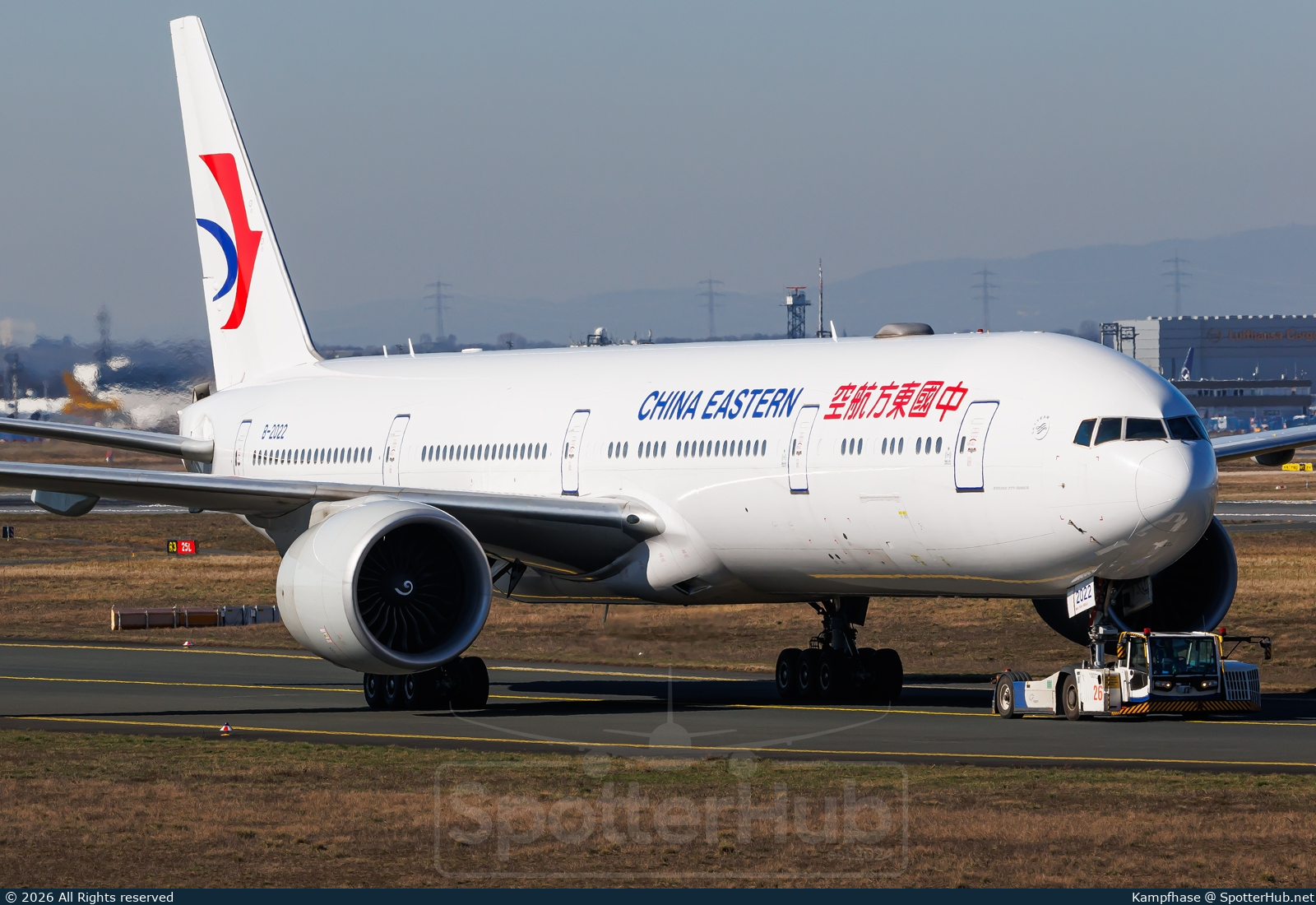 Photo of B-2022 - Boeing 777-39P(ER) operated by China Eastern Airlines