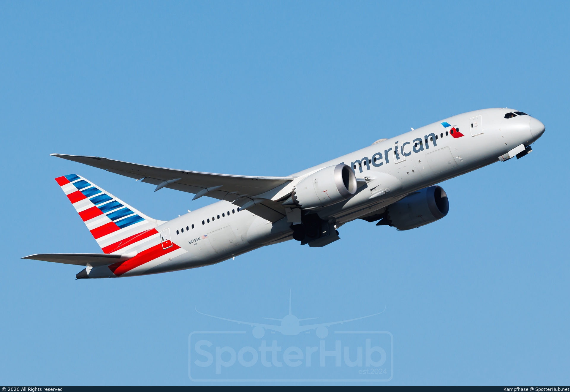 Photo of N813AN - Boeing 787-8 Dreamliner operated by American Airlines